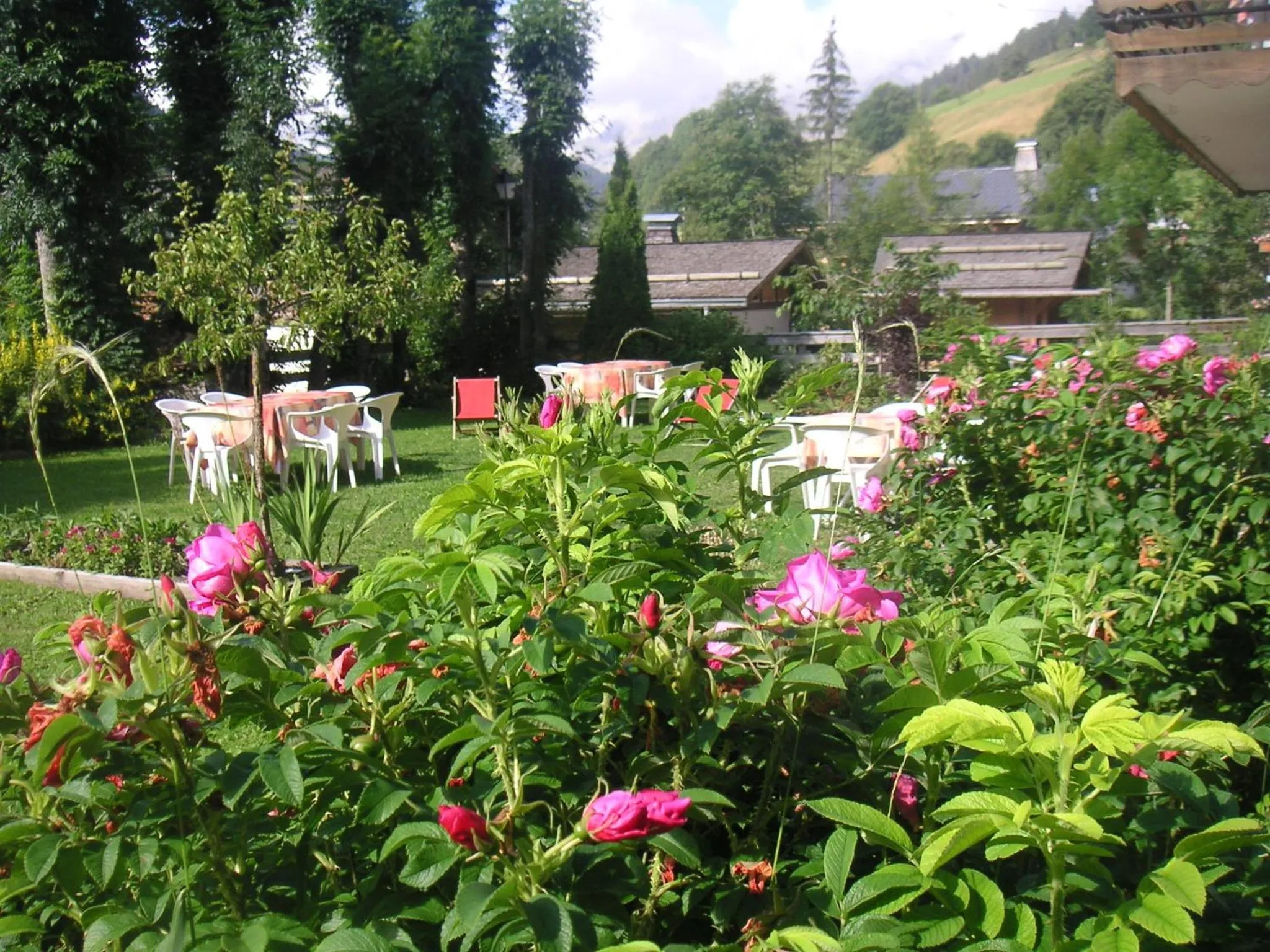 Summer in Apart'hotel & Spa "La Destière"