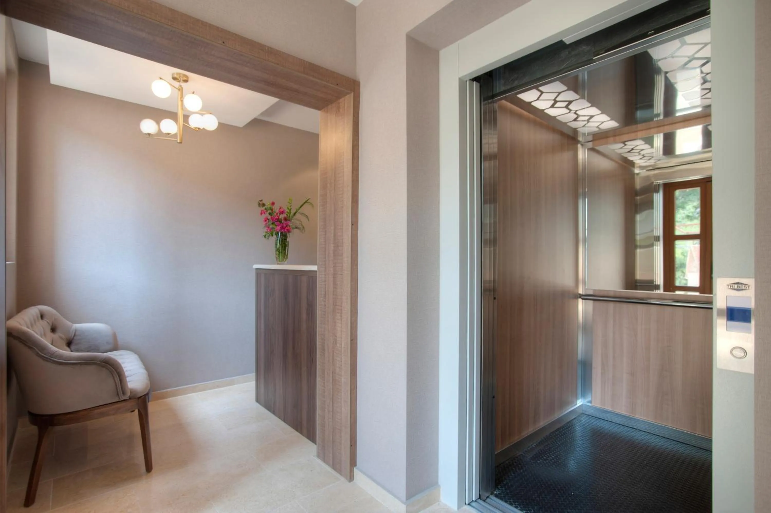 Lobby or reception in Hotel Twelve by Aycon