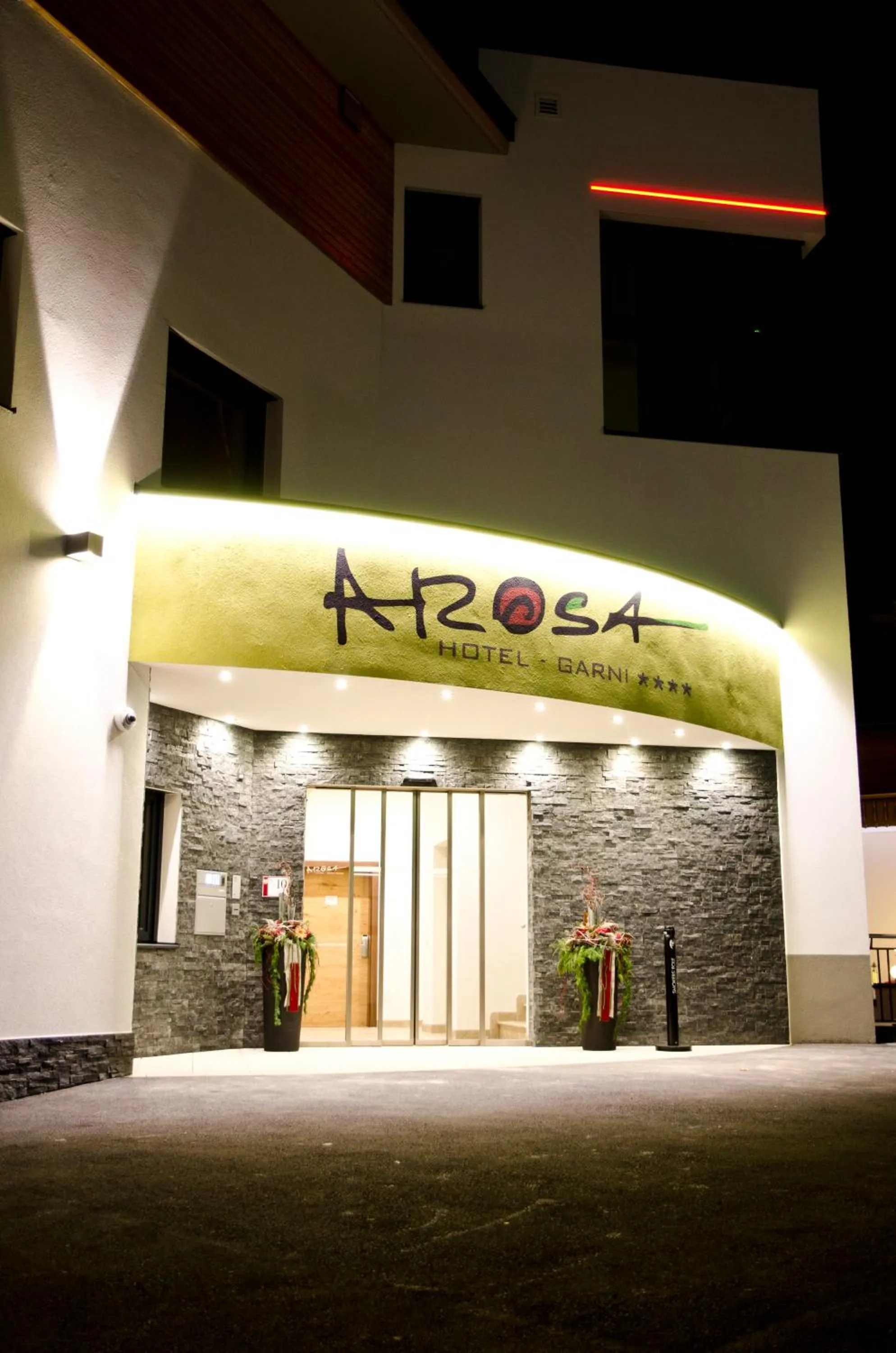 Facade/entrance in Hotel Garni Arosa