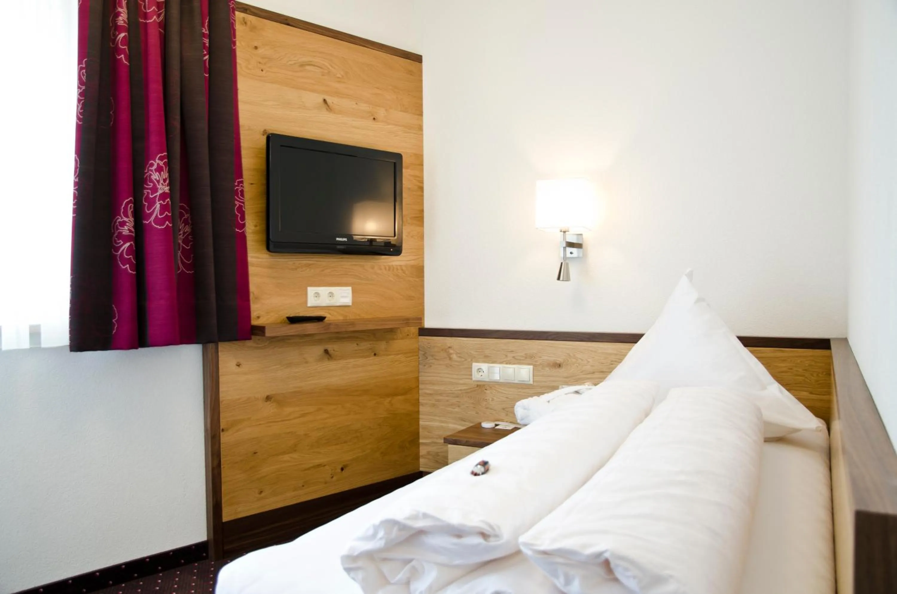 Bedroom, Bed in Hotel Garni Arosa