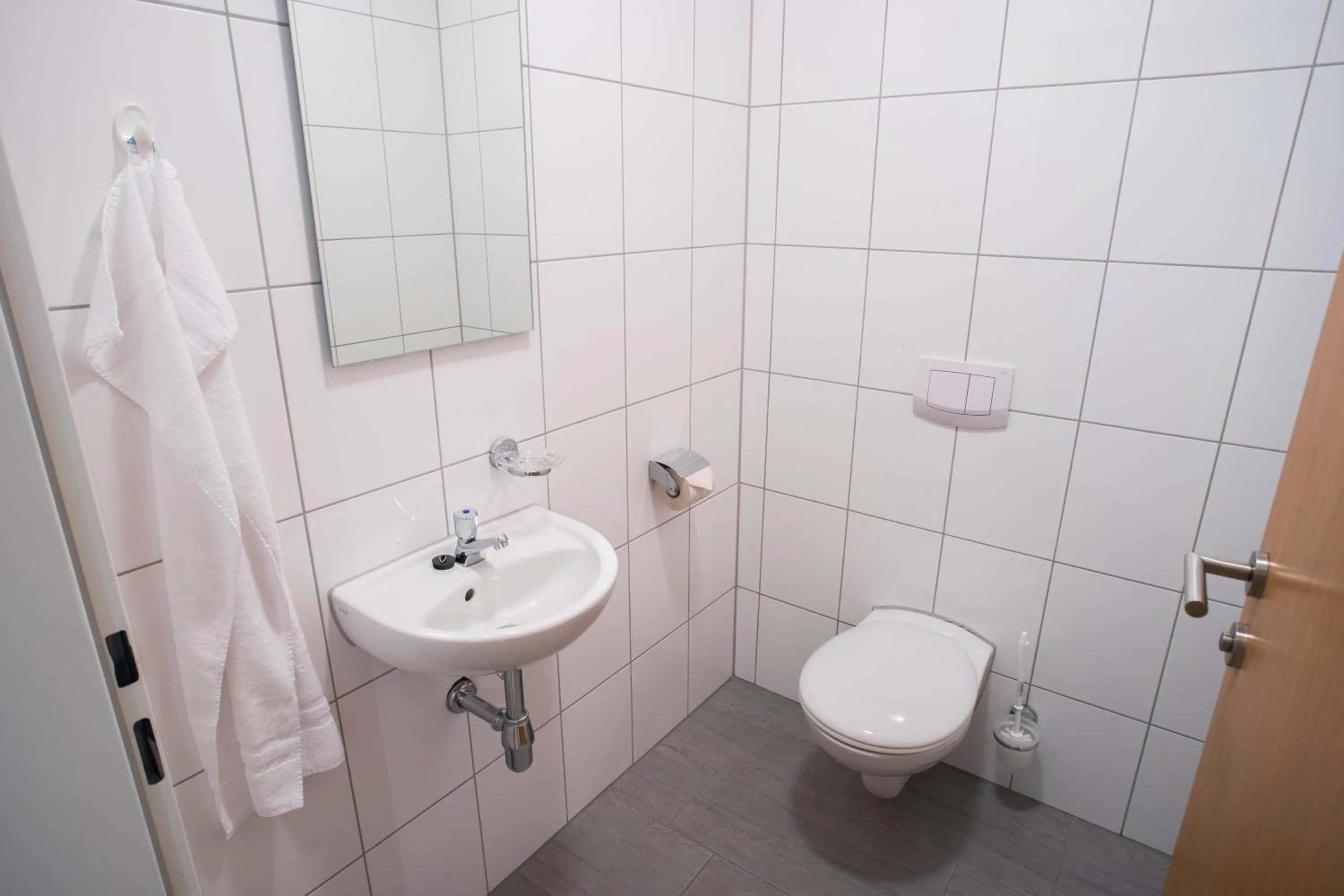 Toilet in Appart Gastauer