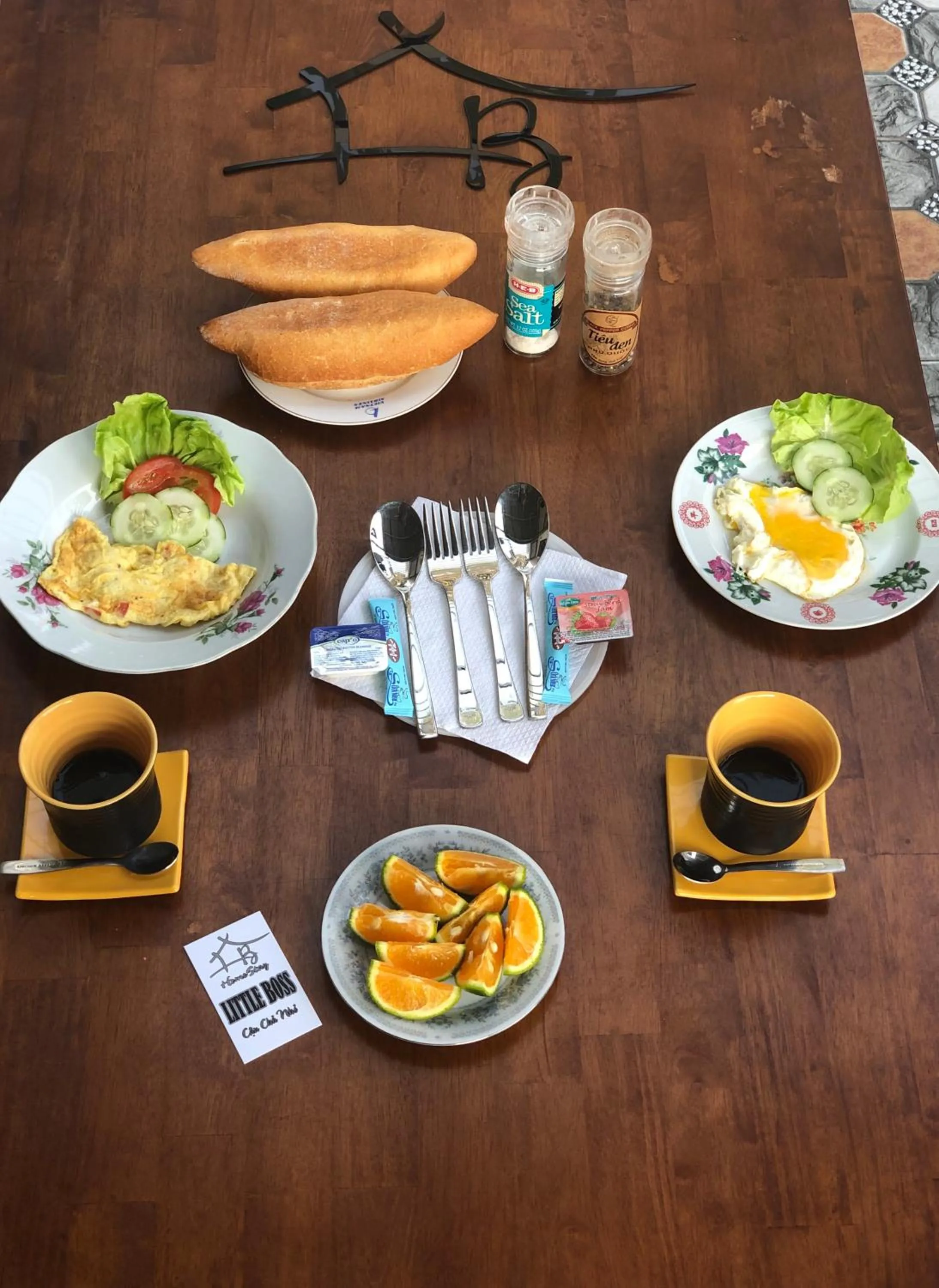 Buffet breakfast in Little Boss Homestay