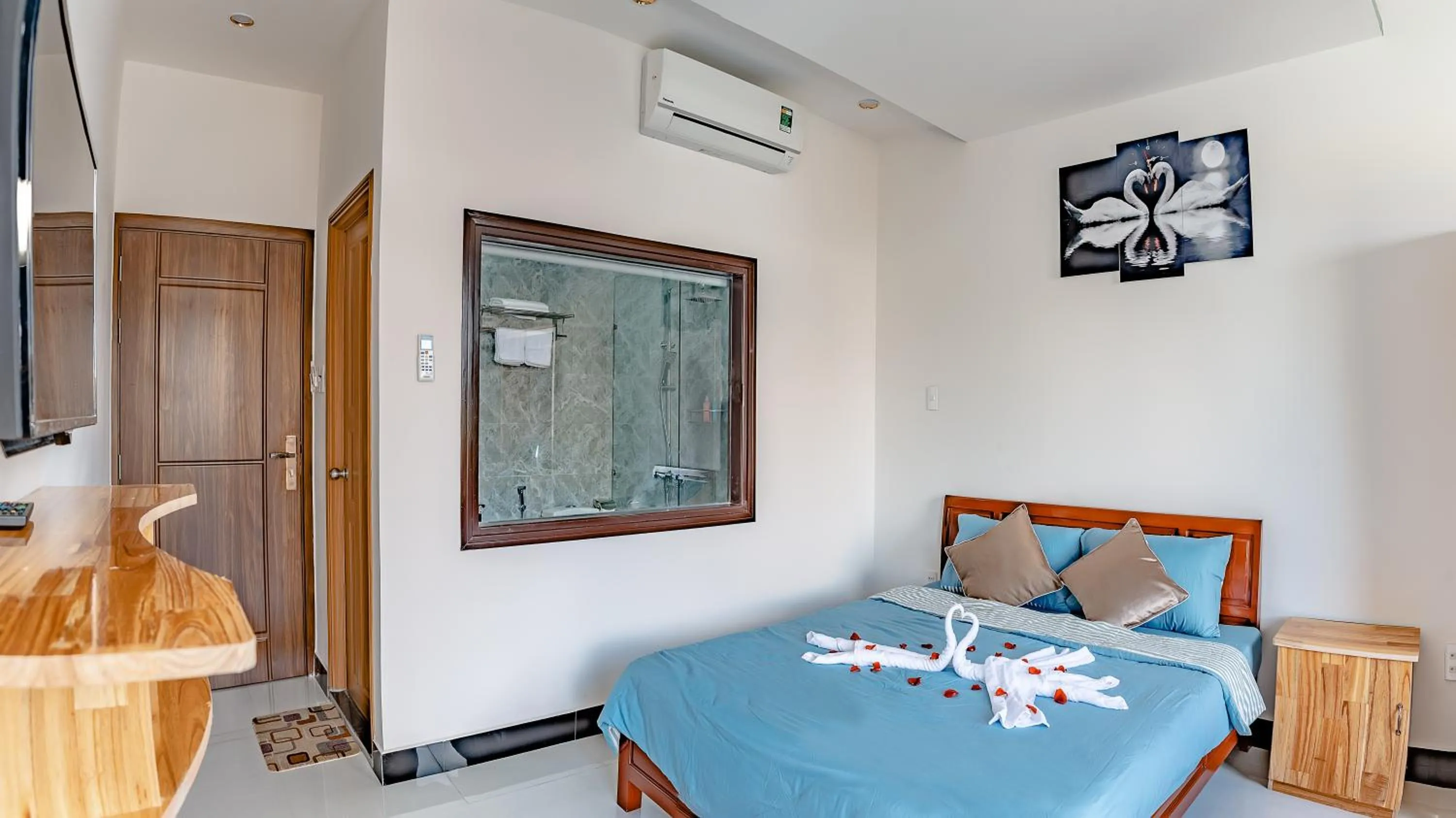 Bathroom, Bed in Little Boss Homestay