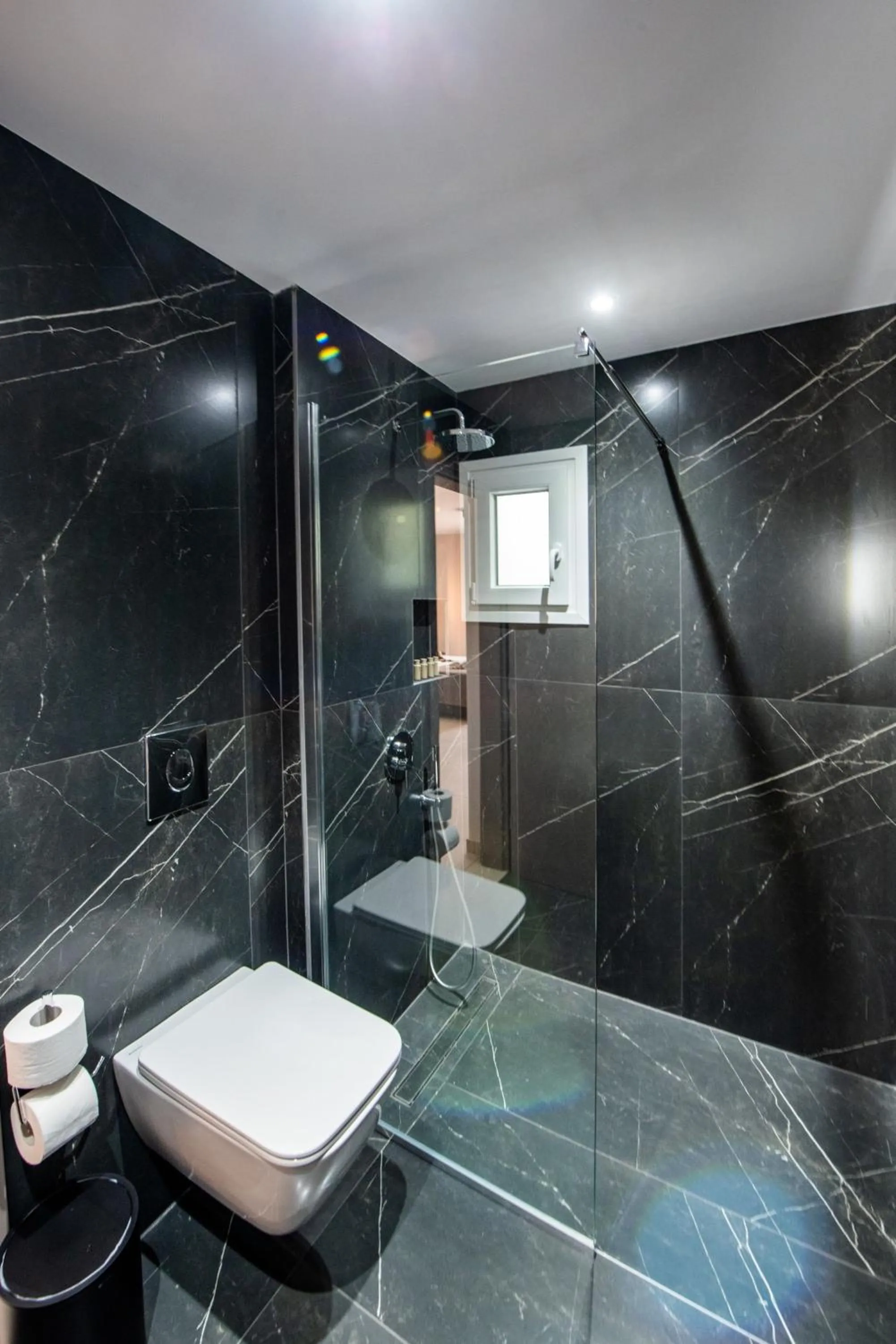 Shower in Sokrates Studios