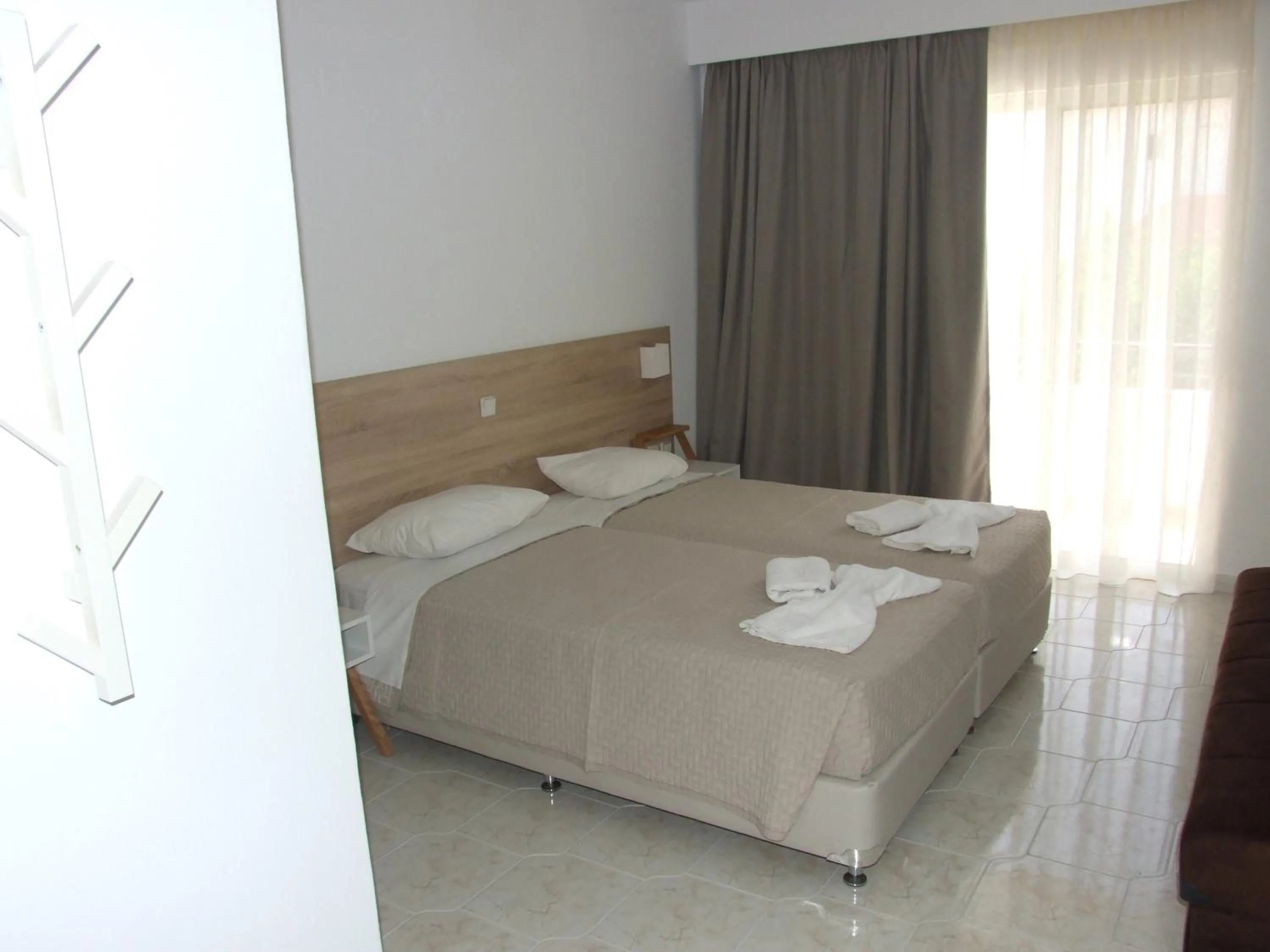 Bed in Sokrates Studios