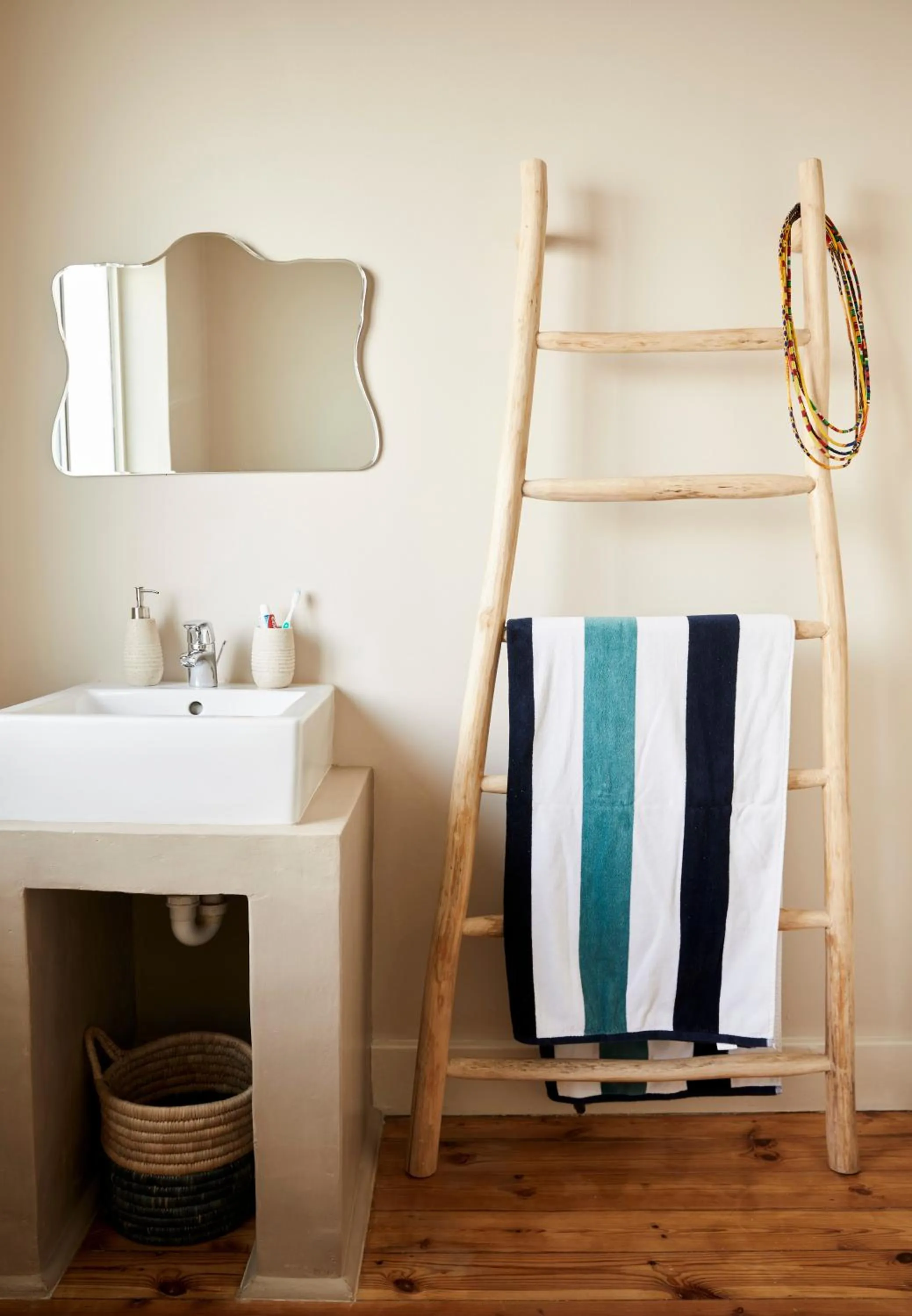 Bathroom in THE BIG - Luxury Backpackers