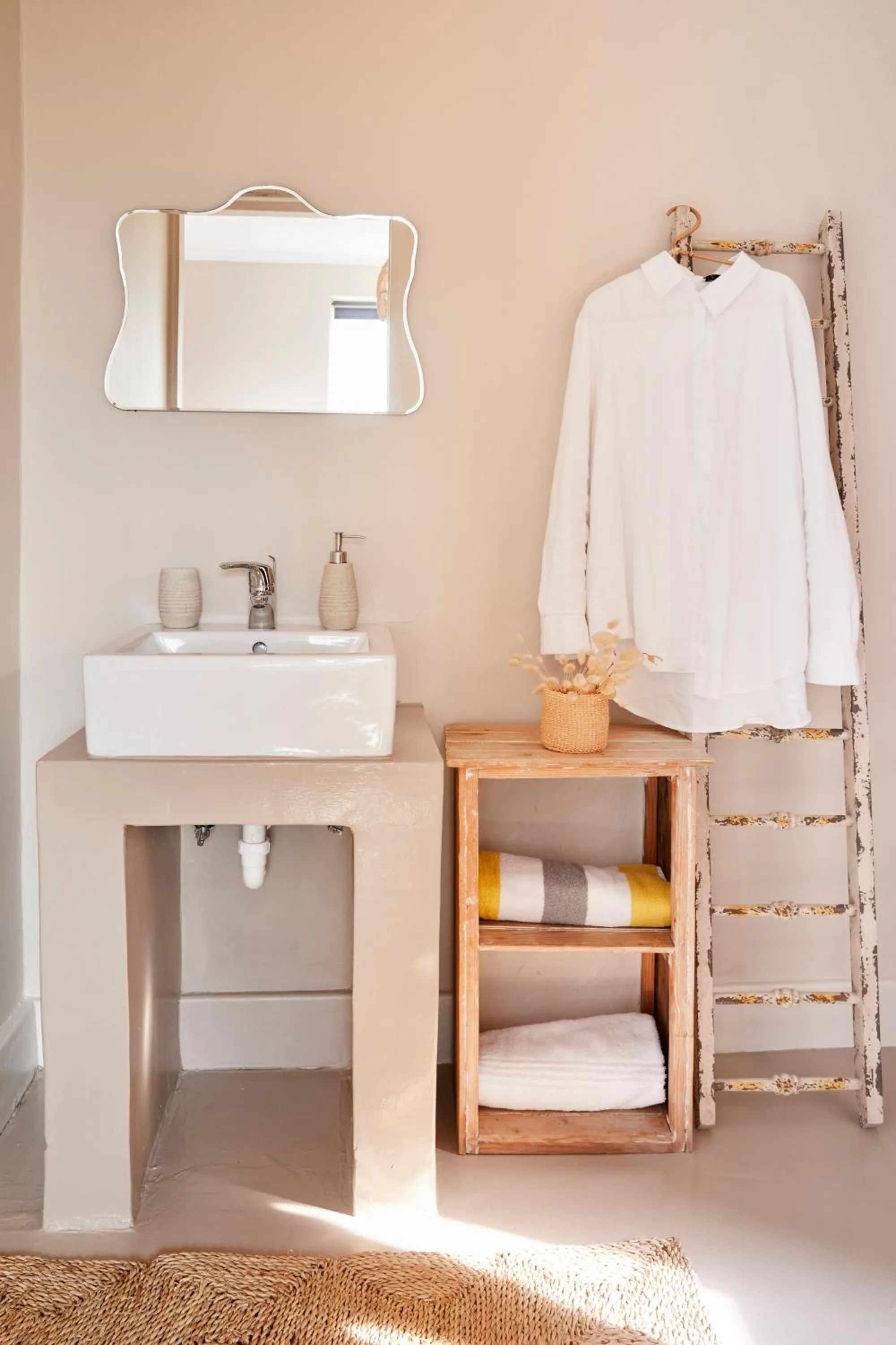 Bathroom in THE BIG - Luxury Backpackers