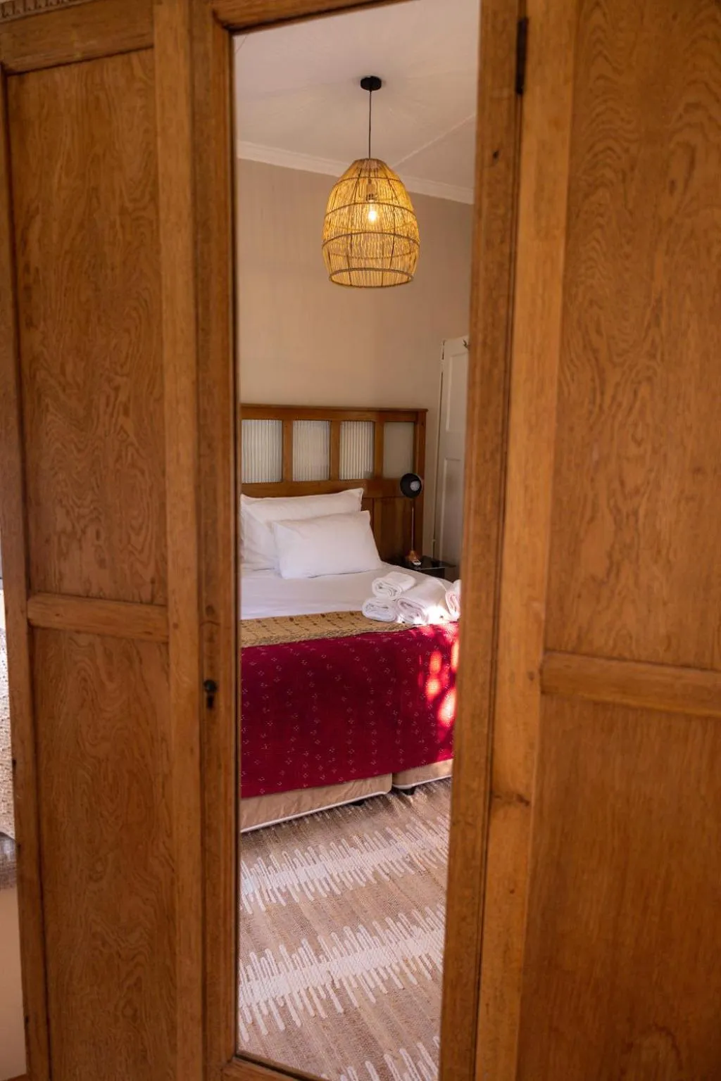 wardrobe, Bed in THE BIG - Luxury Backpackers