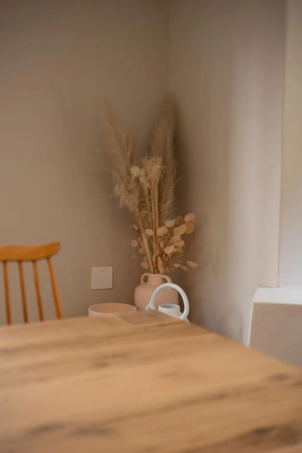 Dining area in THE BIG - Luxury Backpackers