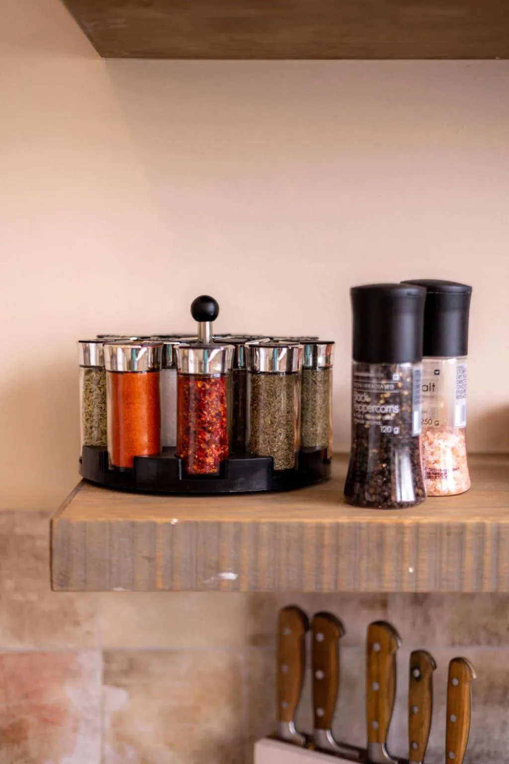 Kitchen or kitchenette in THE BIG - Luxury Backpackers