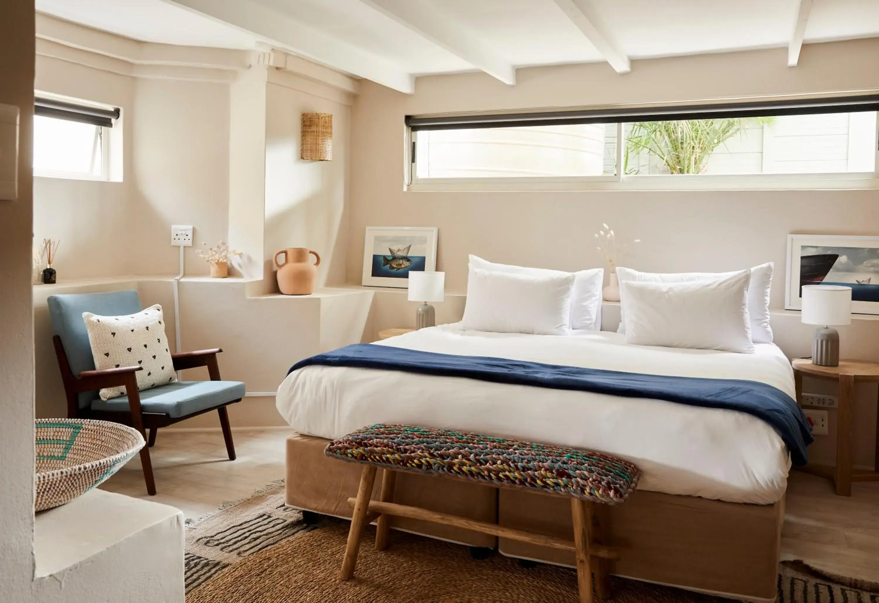 Double Room with Private External Bathroom in THE BIG - Luxury Backpackers Double Room with Private External Bathroom in THE BIG - Luxury Backpackers