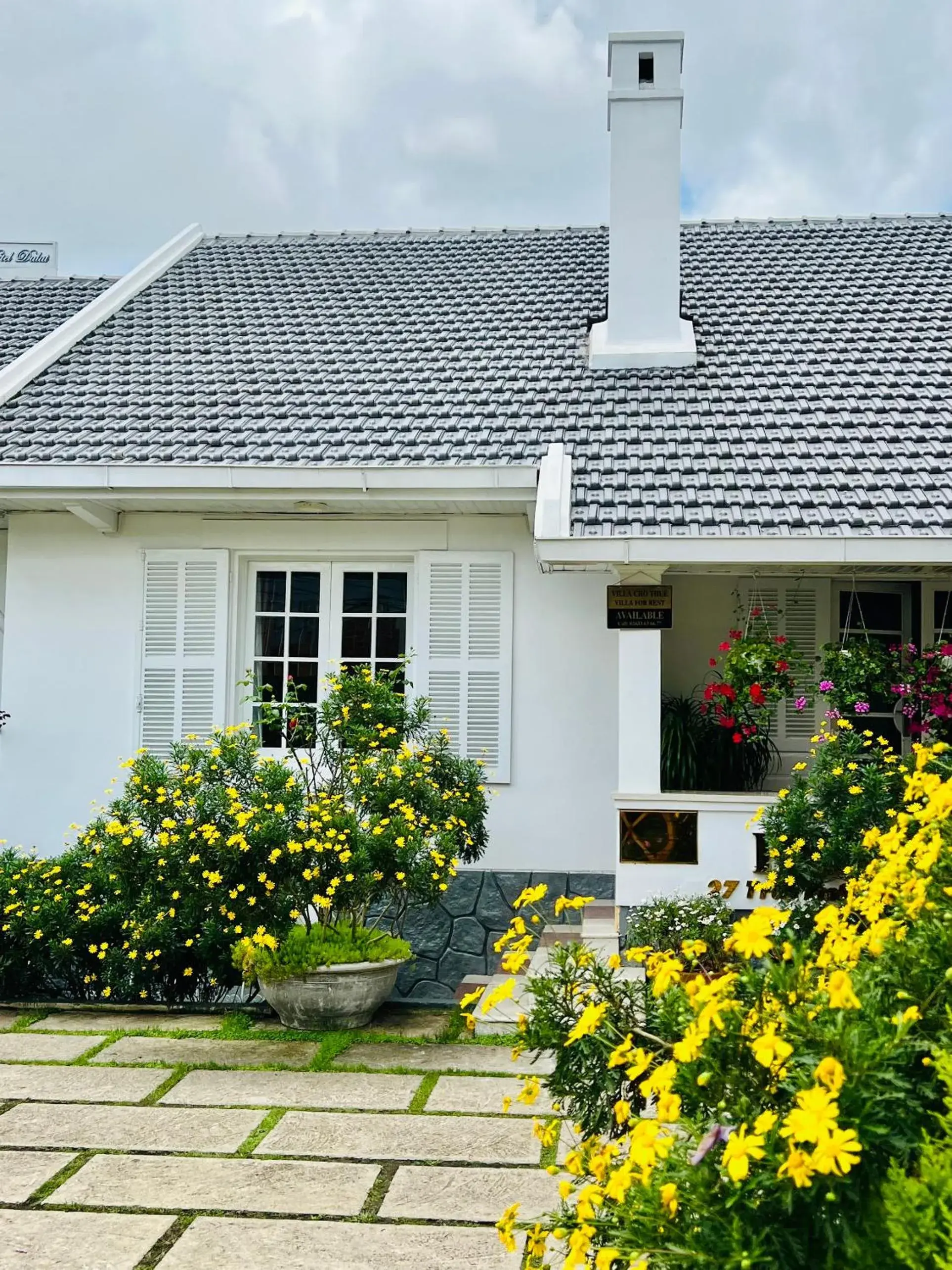 ROY VILLA COFFEE ROY VILLA COFFEE