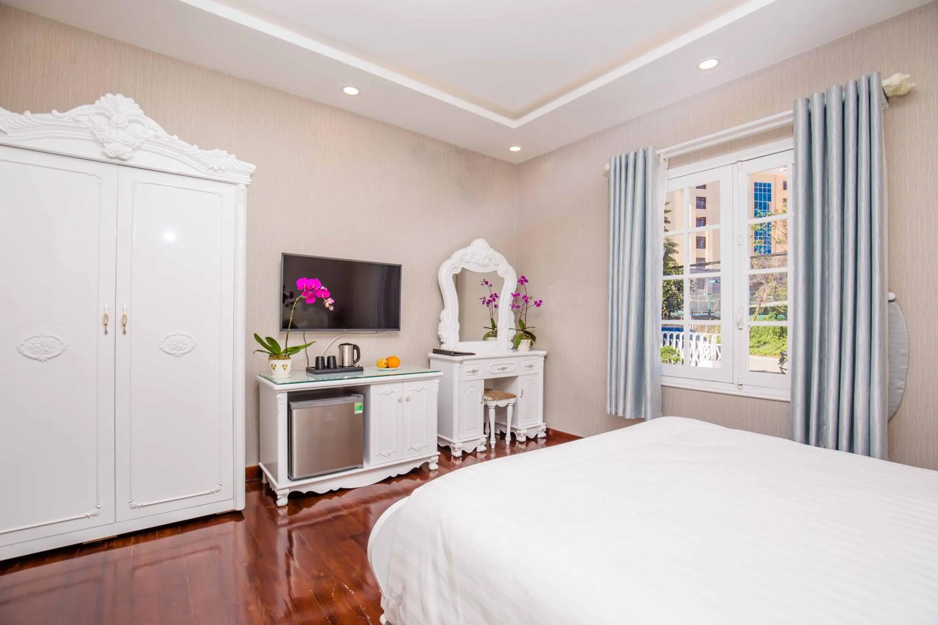 Garden view, Bed in ROY VILLA COFFEE