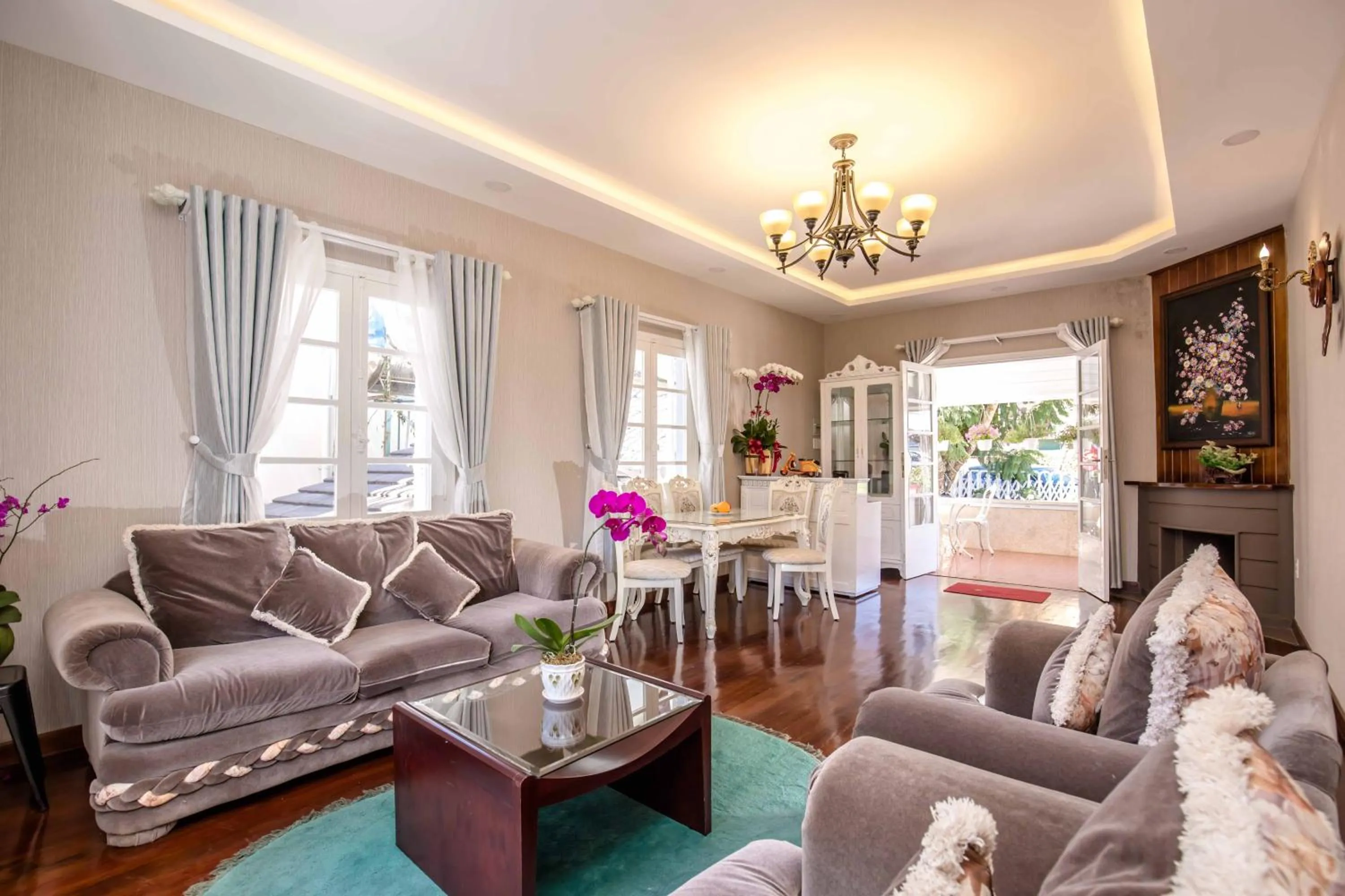 Living room in ROY VILLA COFFEE