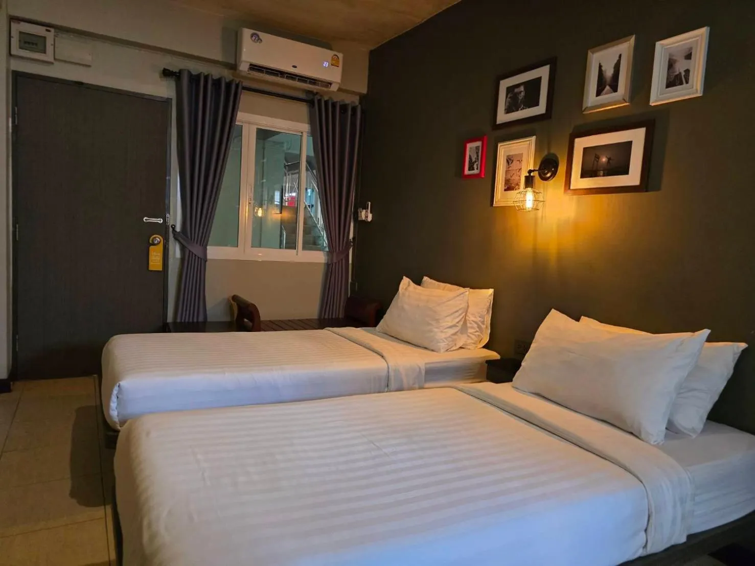 Property building, Bed in BBhouse Rambuttri 2