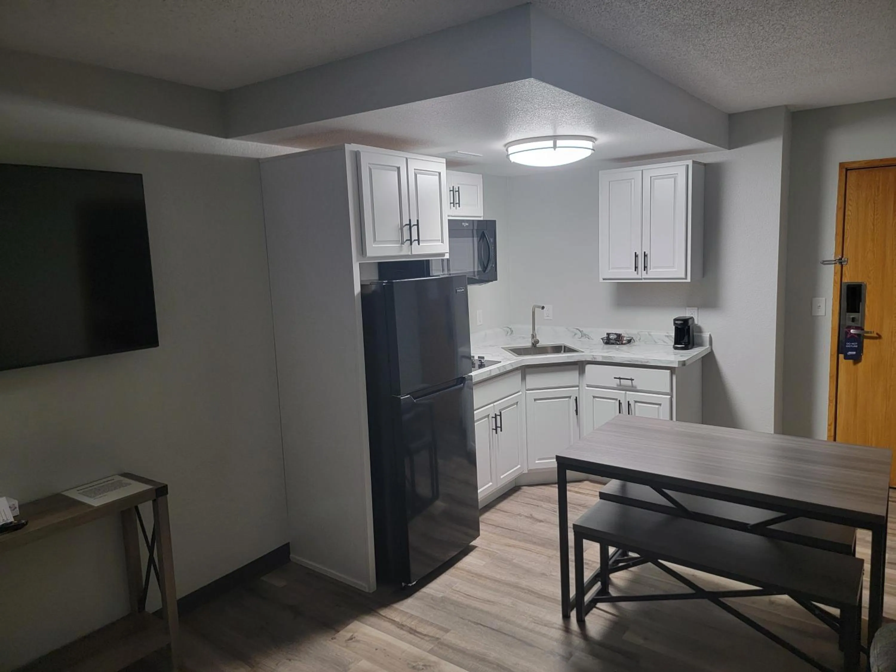 kitchen in Americas Best Value Inn and Suites Bismarck