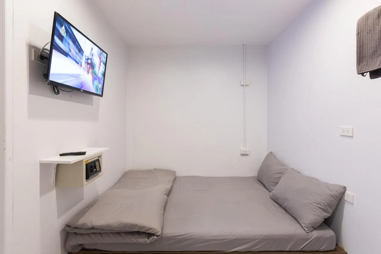 Bed in Minimal House Patong