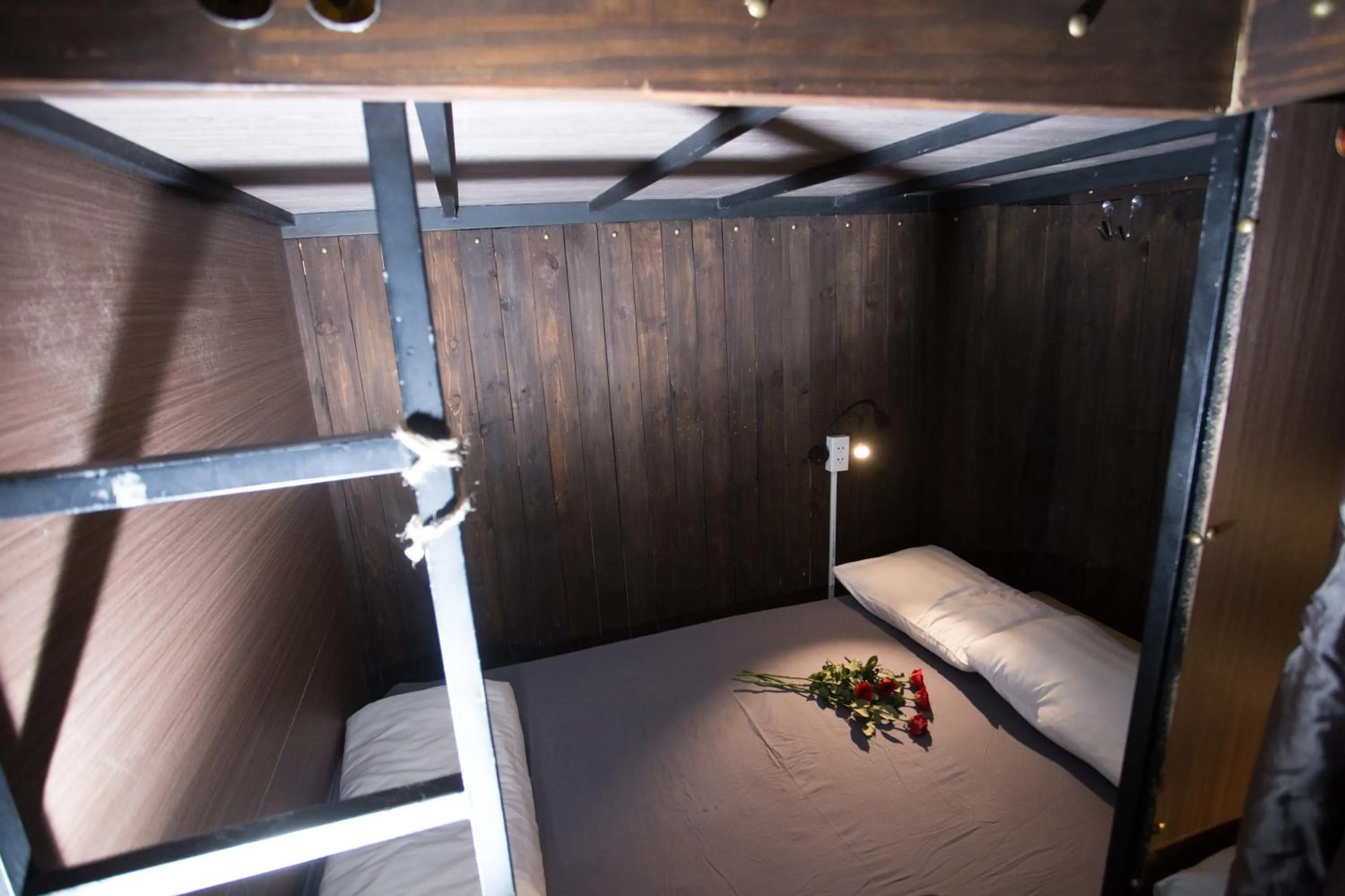 bunk bed, Bed in Sai Gon 1979 Hotel