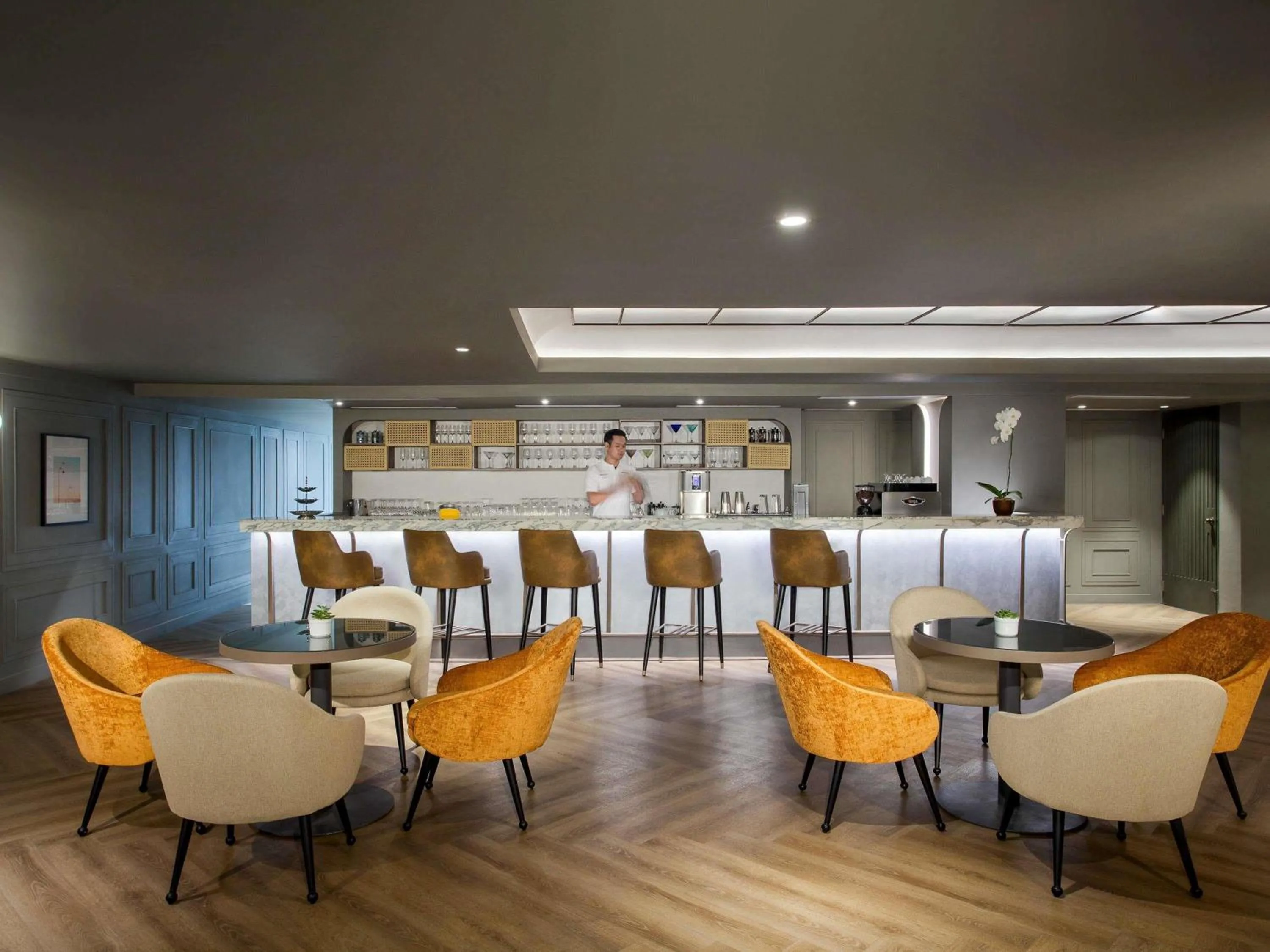 Lounge or bar in Mercure Jakarta Batavia