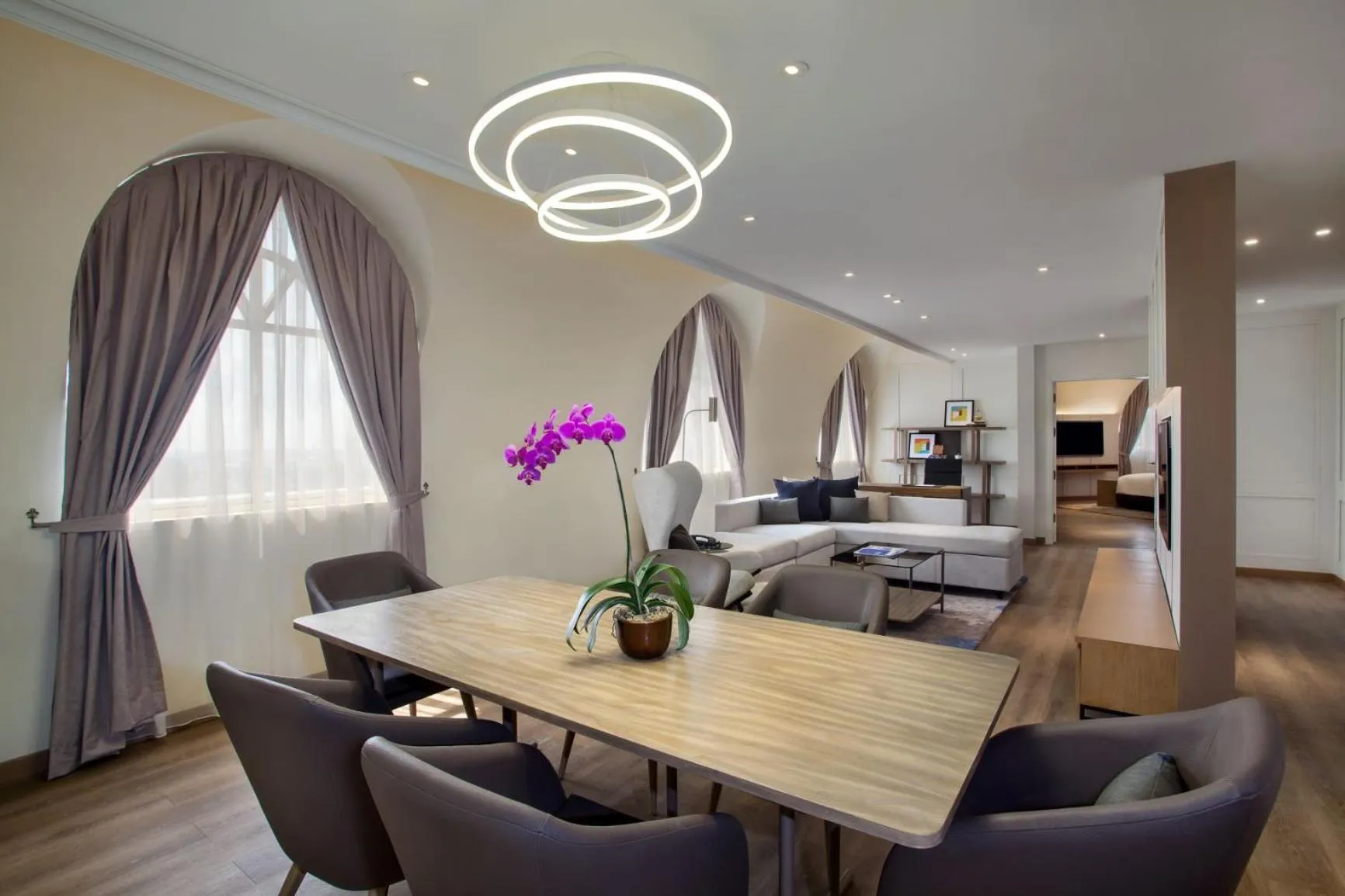 Living room in Mercure Jakarta Batavia