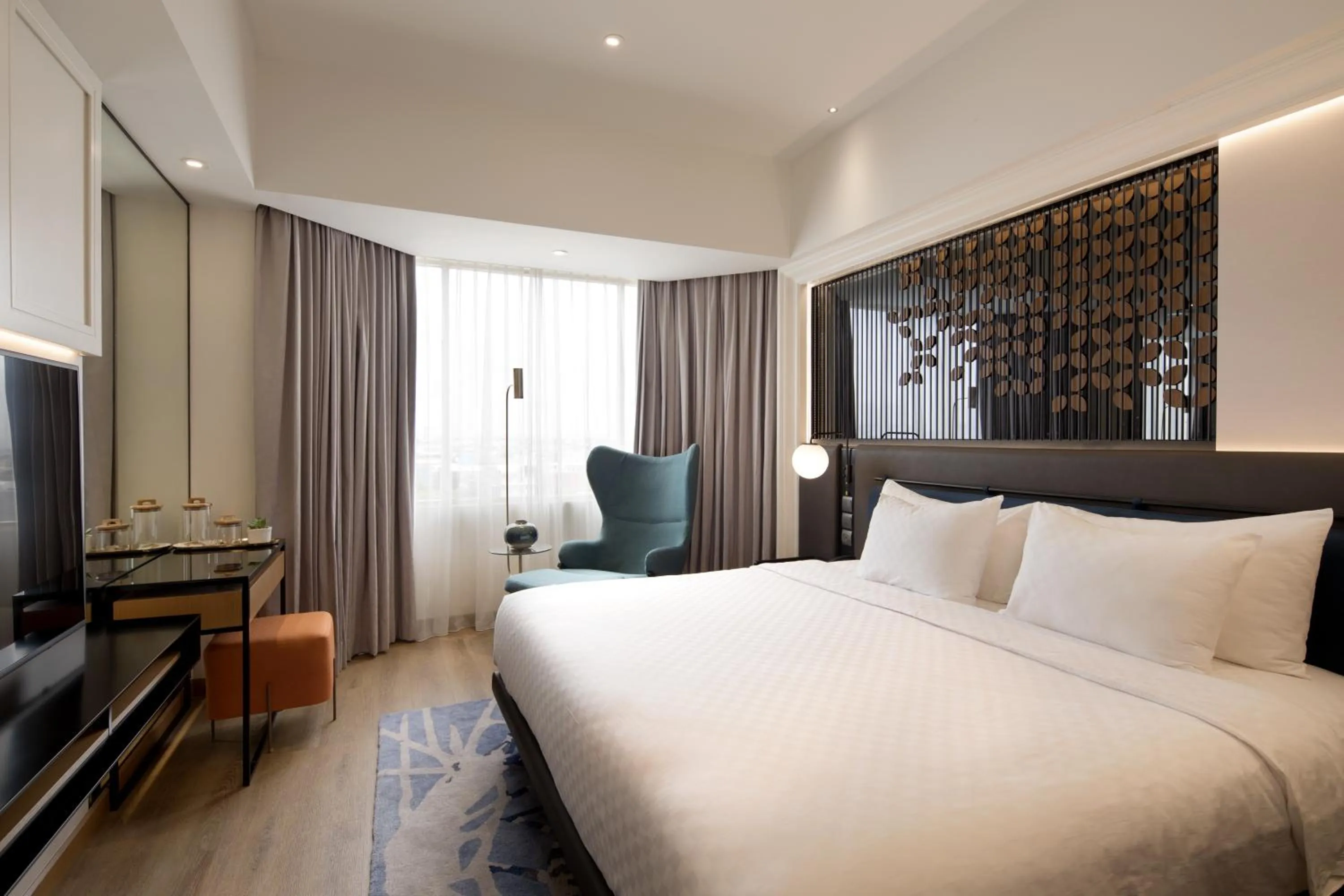 Bedroom in Mercure Jakarta Batavia