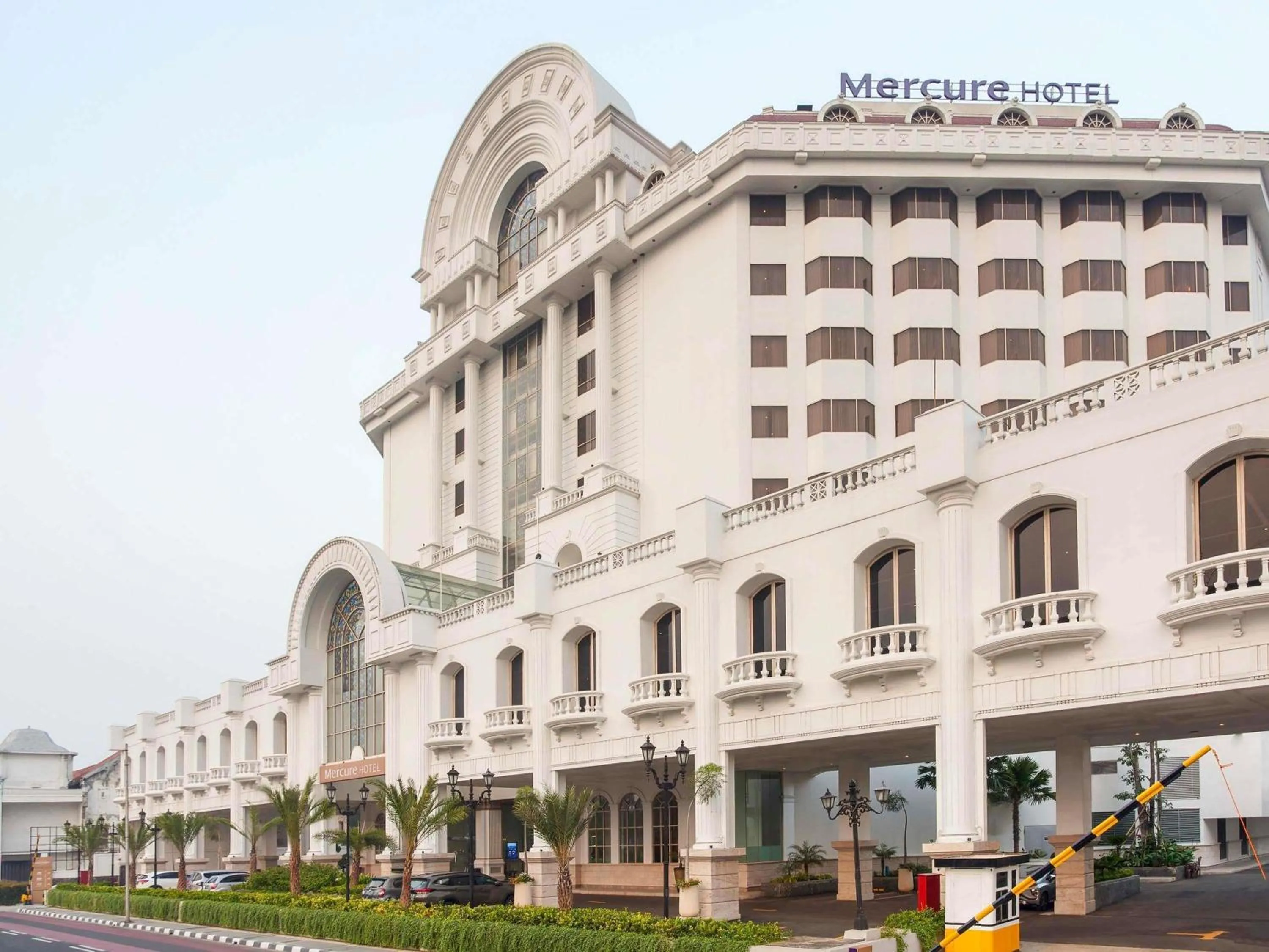 Property building in Mercure Jakarta Batavia