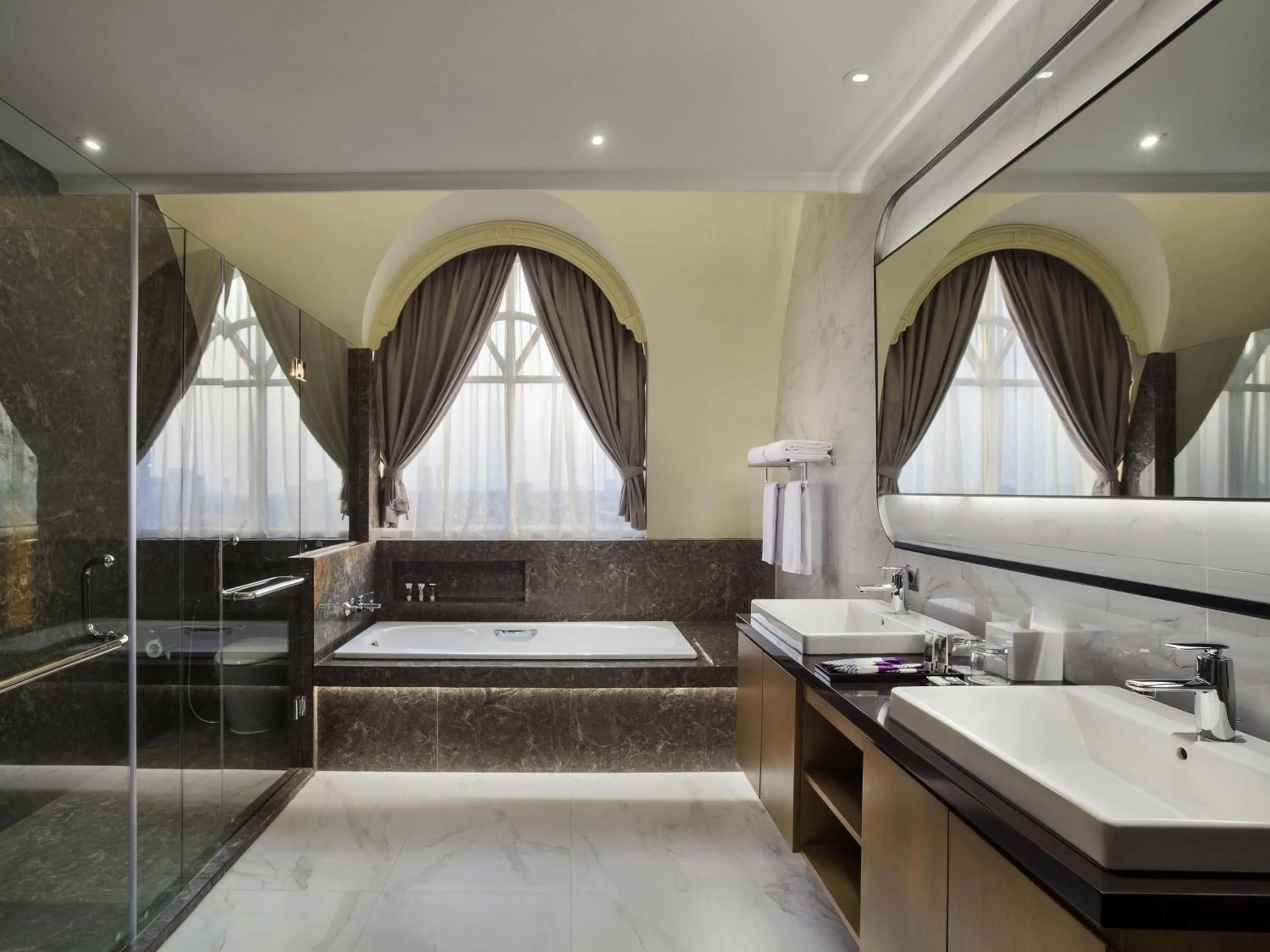 Bedroom in Mercure Jakarta Batavia