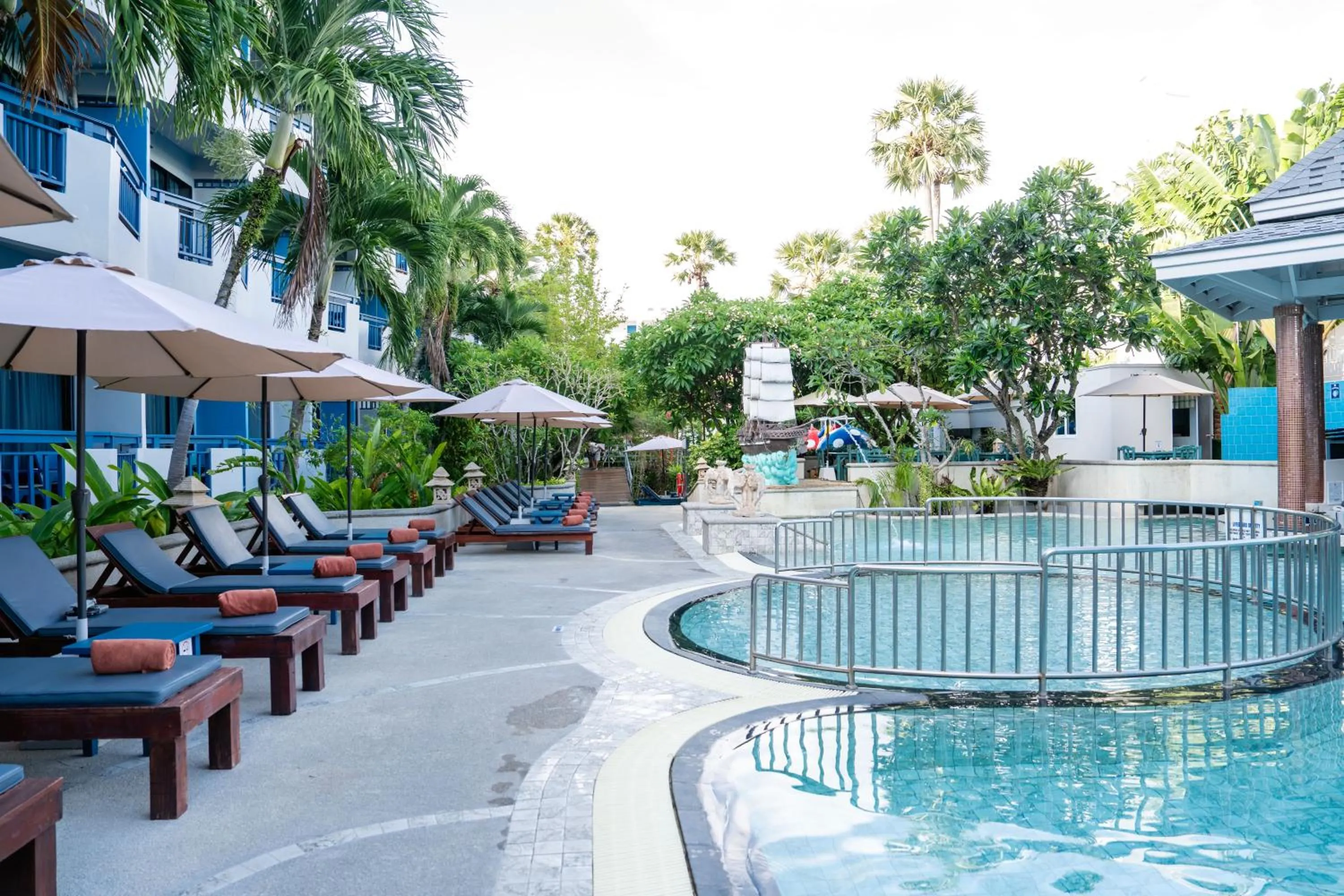 Swimming pool in Phuket Island View Resort - SHA Extra Plus