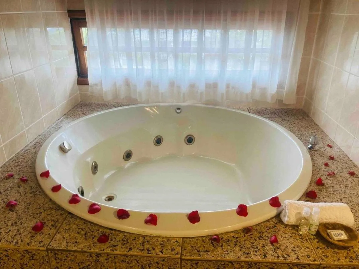 Hot Tub in Pousada Canajurê