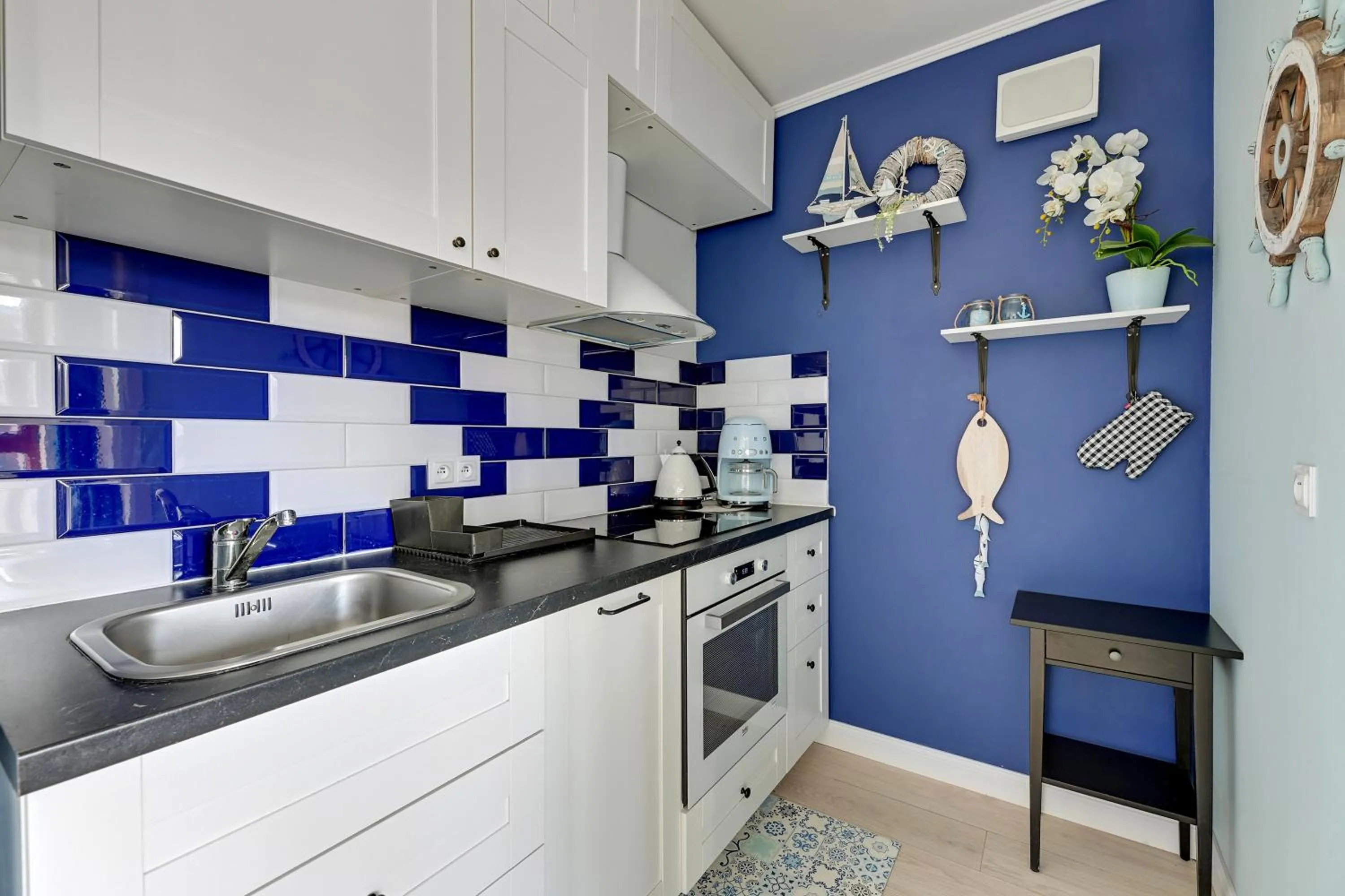 Kitchen/Kitchenette in WaterLane Island Hostel&Apartments