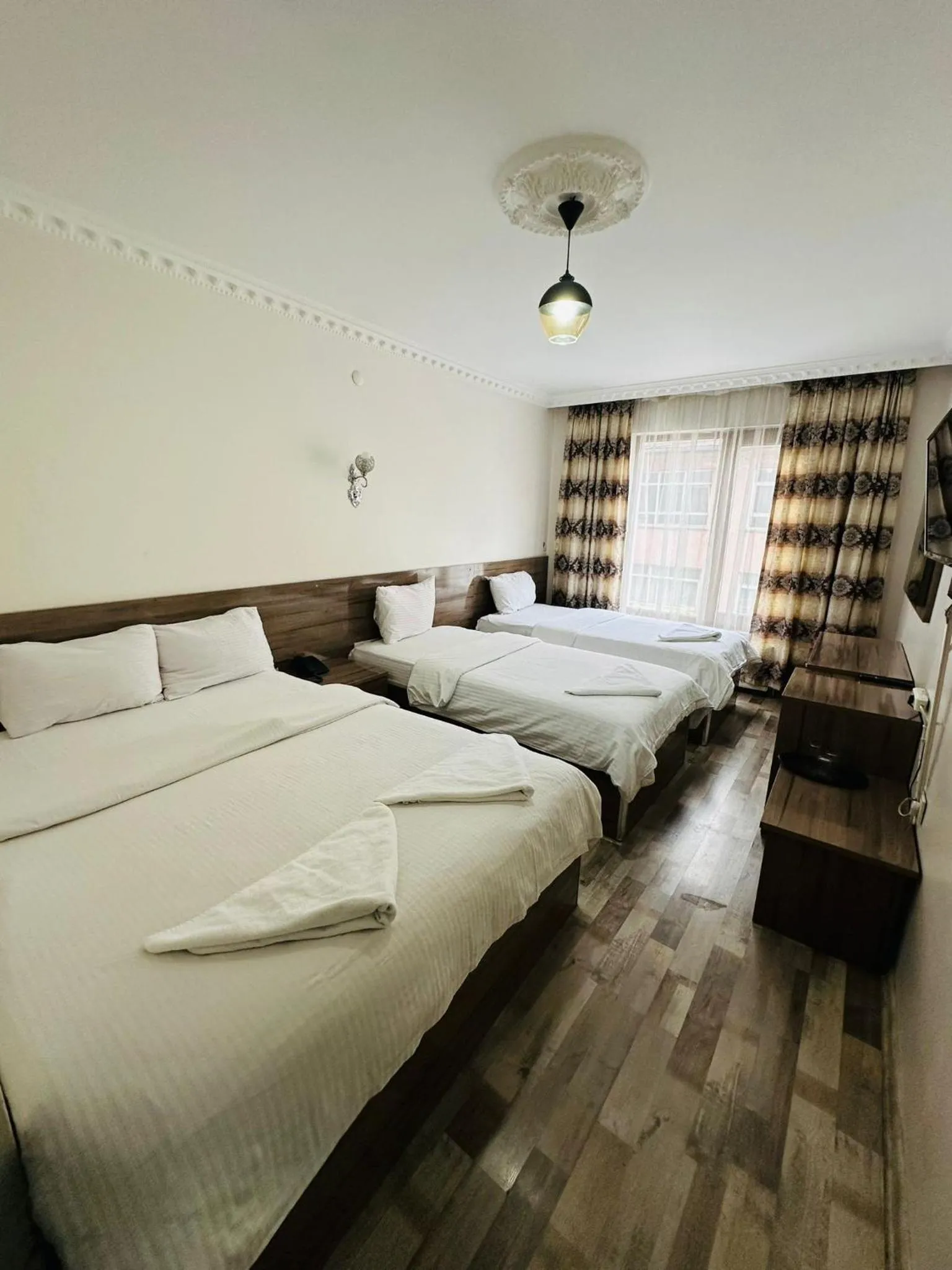 Bed in Toprak Hotel