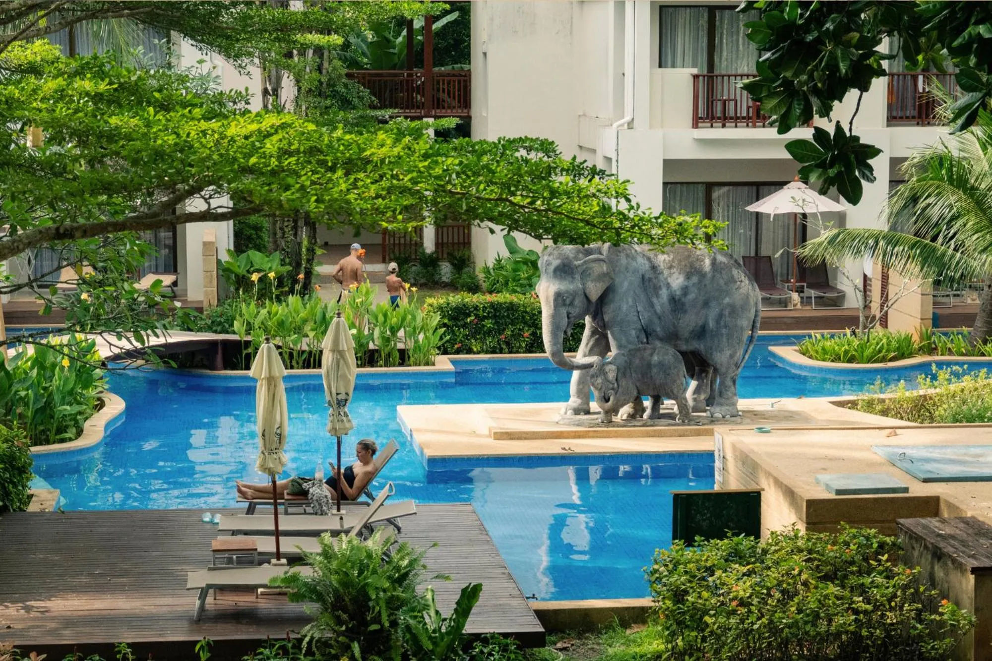 Swimming pool in Apsara Beachfront Resort & Villa