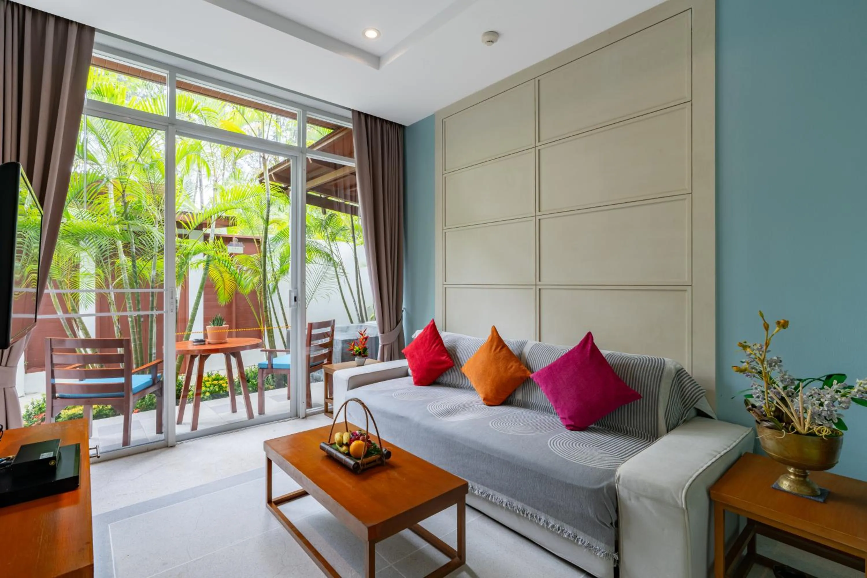 Living room in Apsara Beachfront Resort & Villa