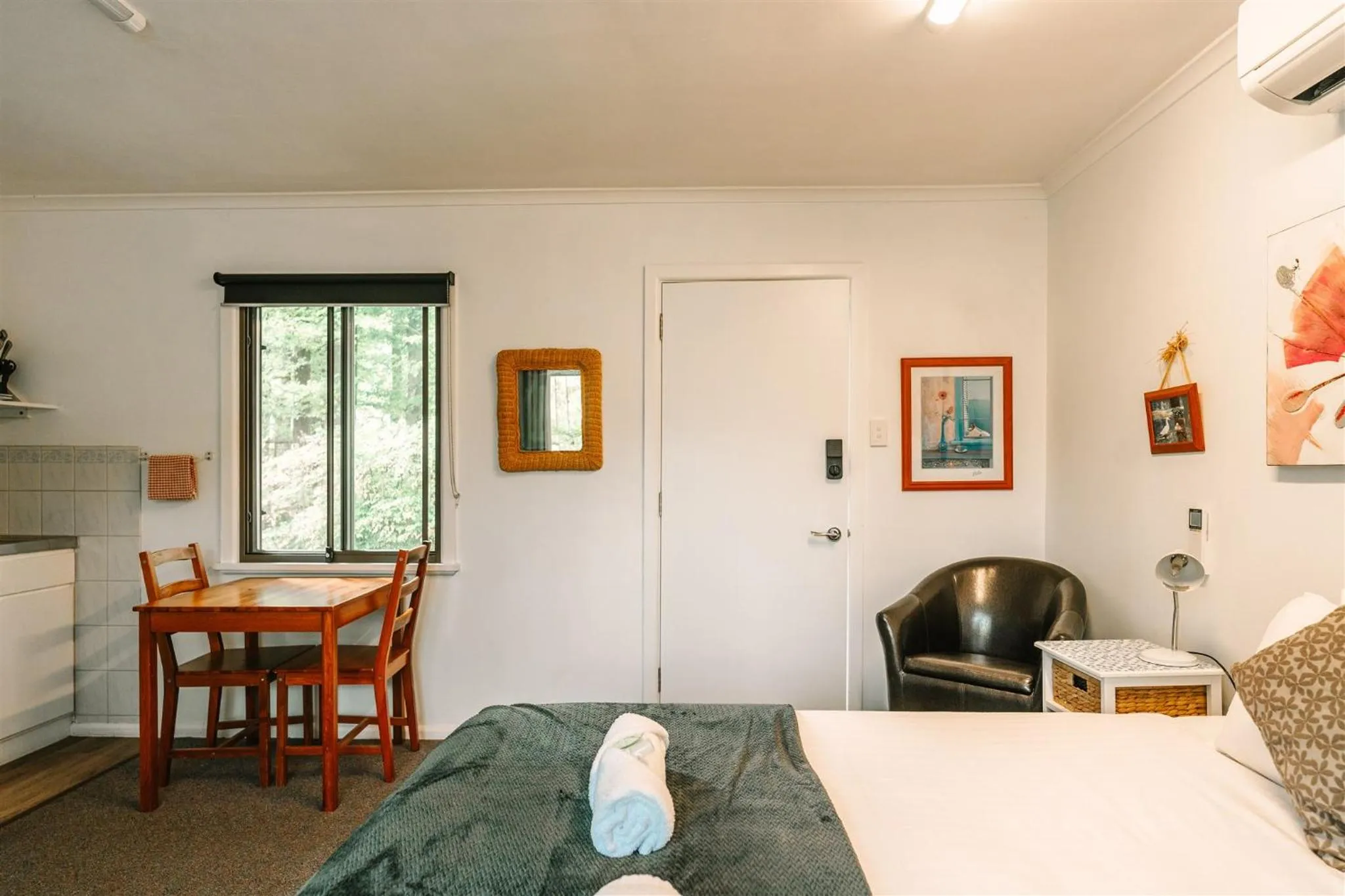 Bed in Alpine Riverside Cottages