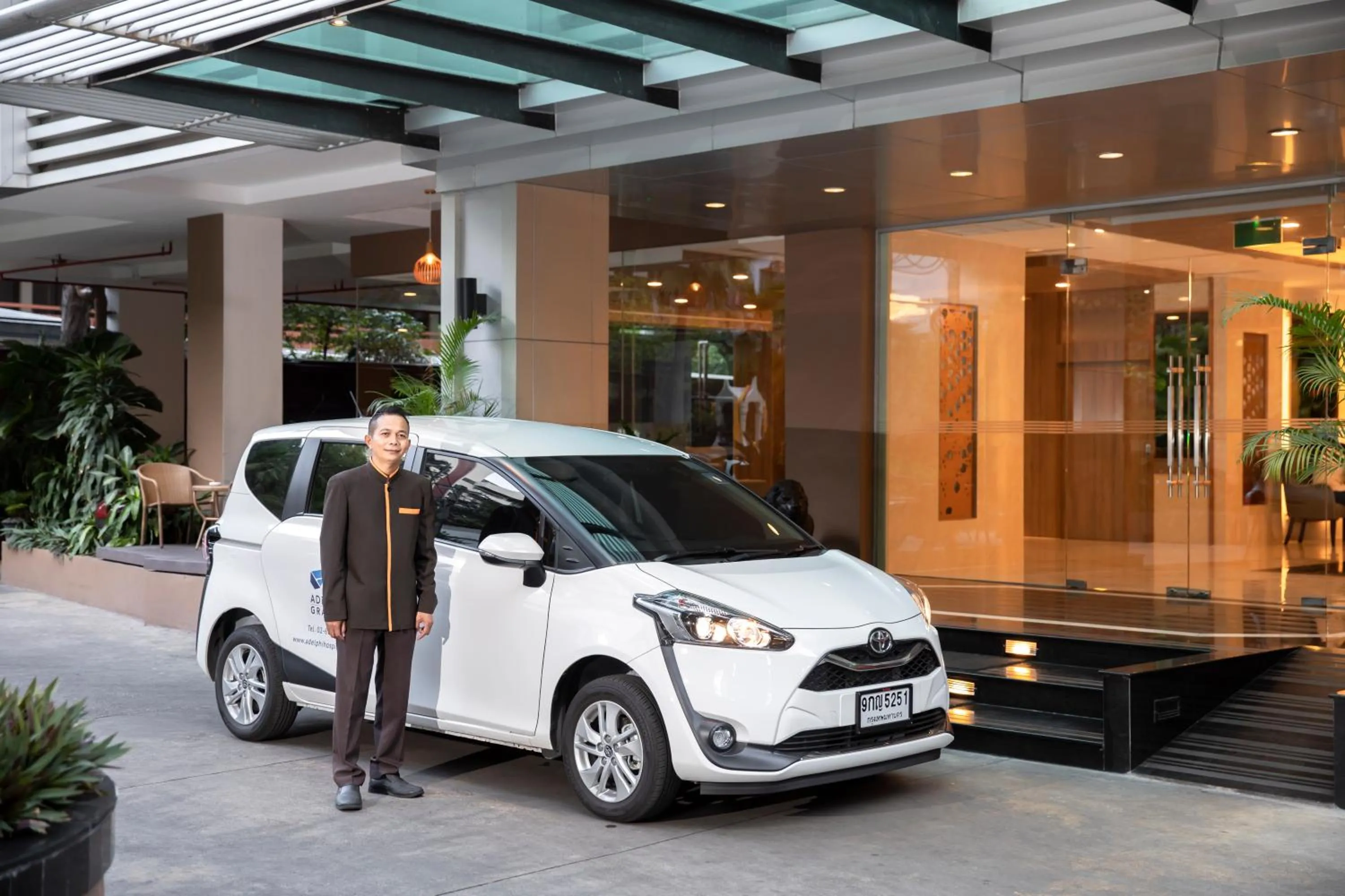 shuttle in Adelphi Grande Sukhumvit