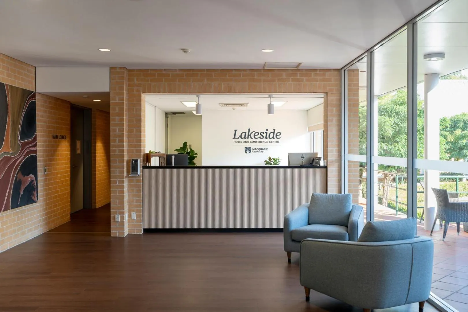 Lakeside Hotel and Conference Centre