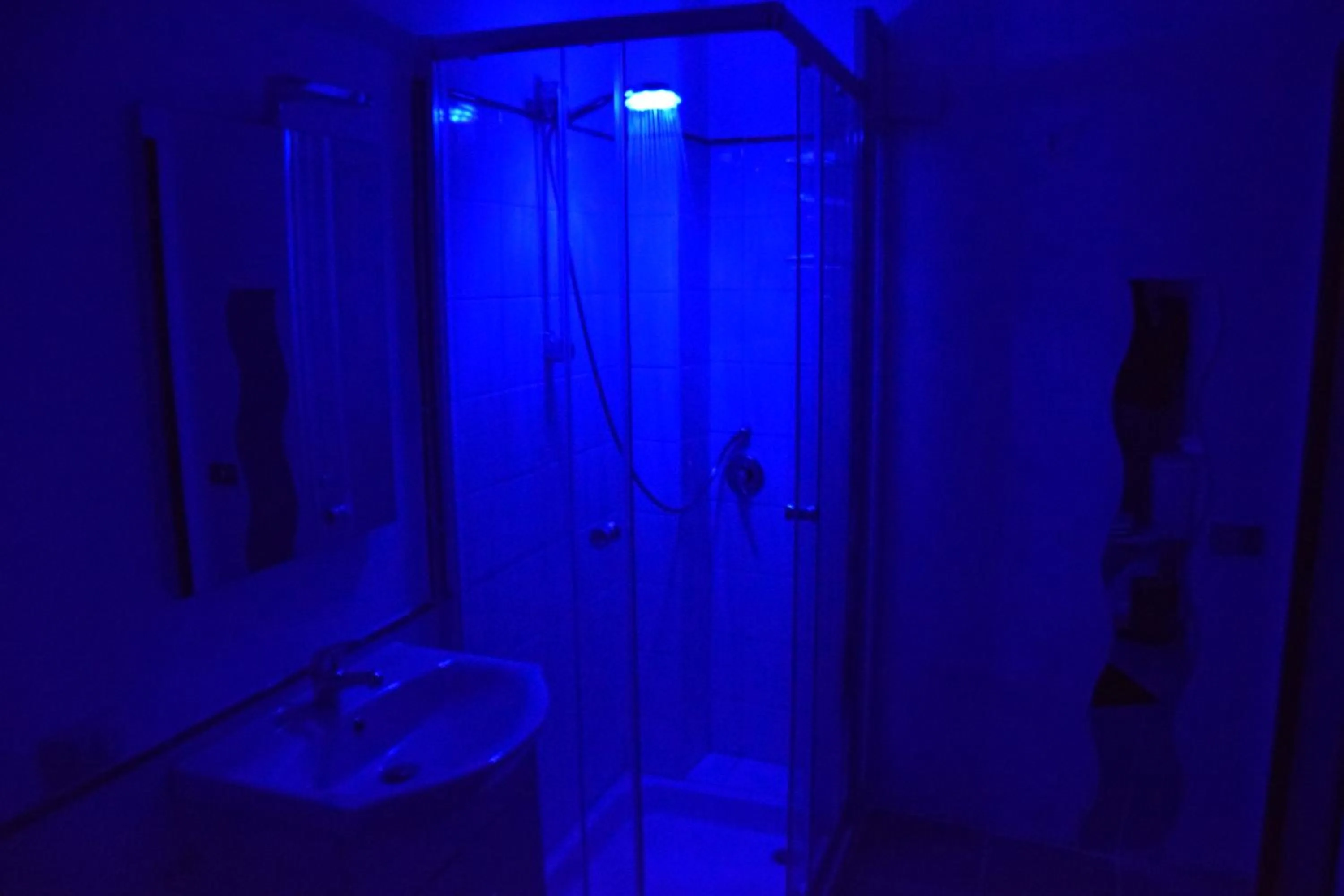 Bathroom in Luxury Catania