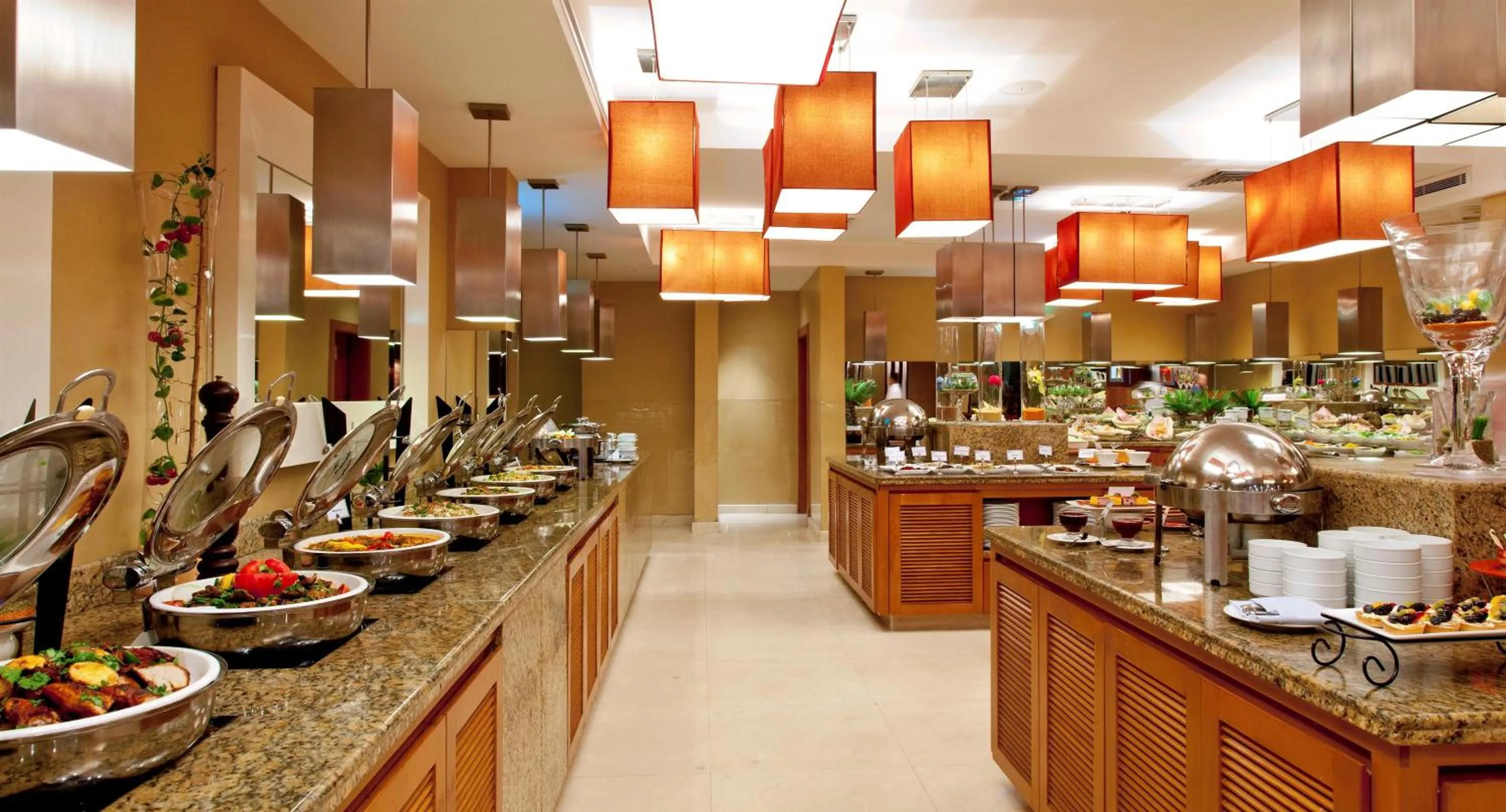 Restaurant/places to eat in Park Inn by Radisson Al Khobar