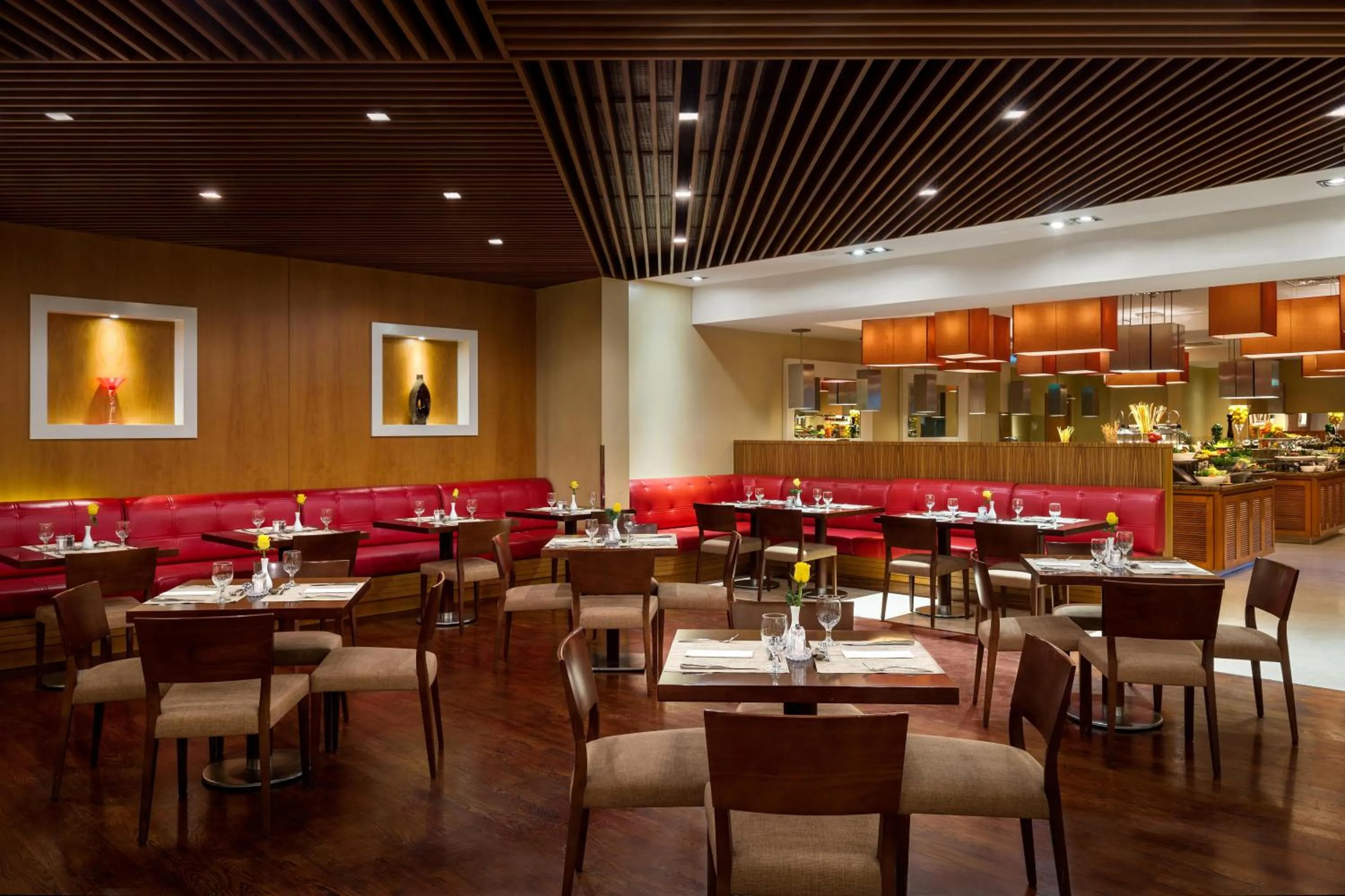 Restaurant/places to eat in Park Inn by Radisson Al Khobar