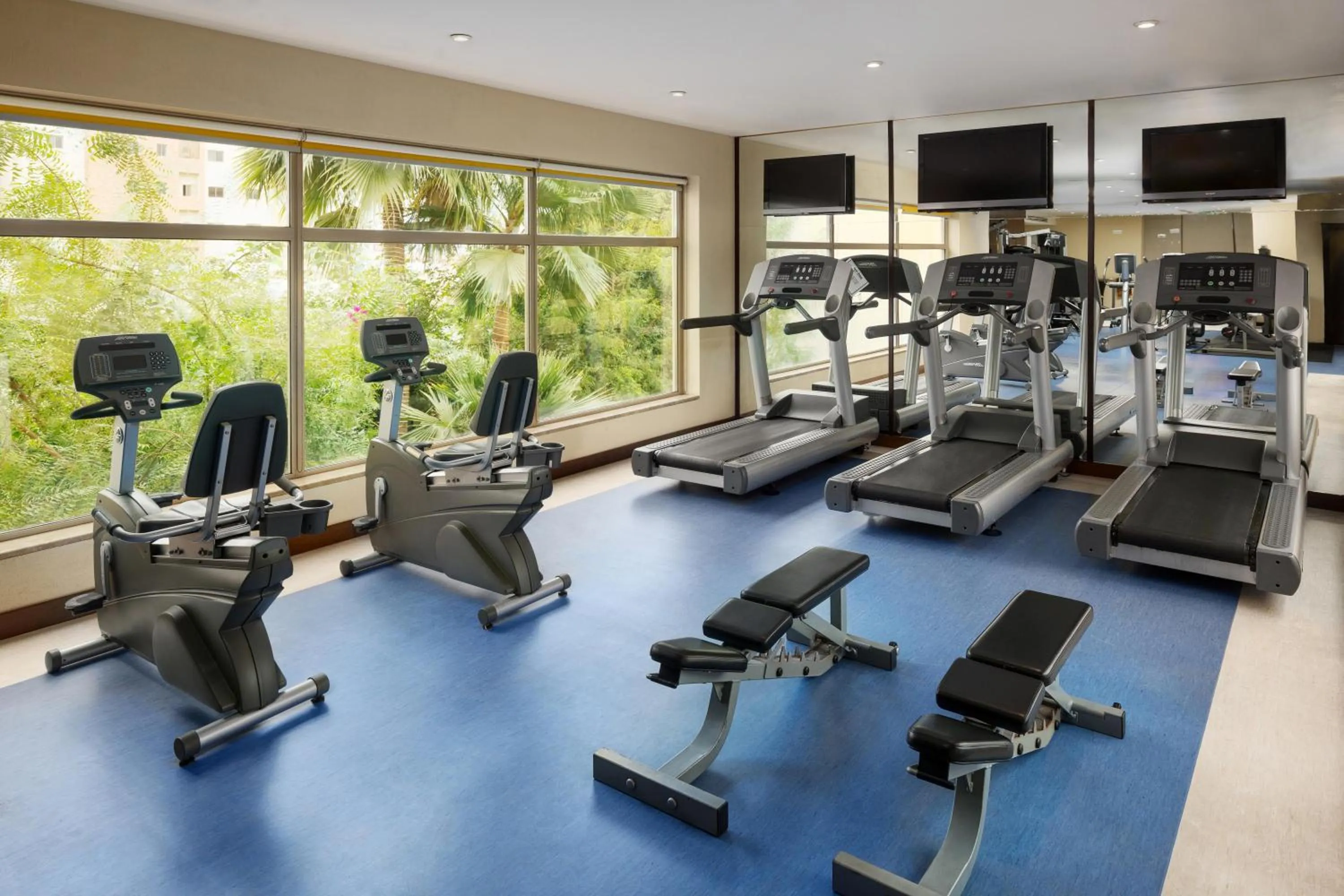 Fitness centre/facilities in Park Inn by Radisson Al Khobar