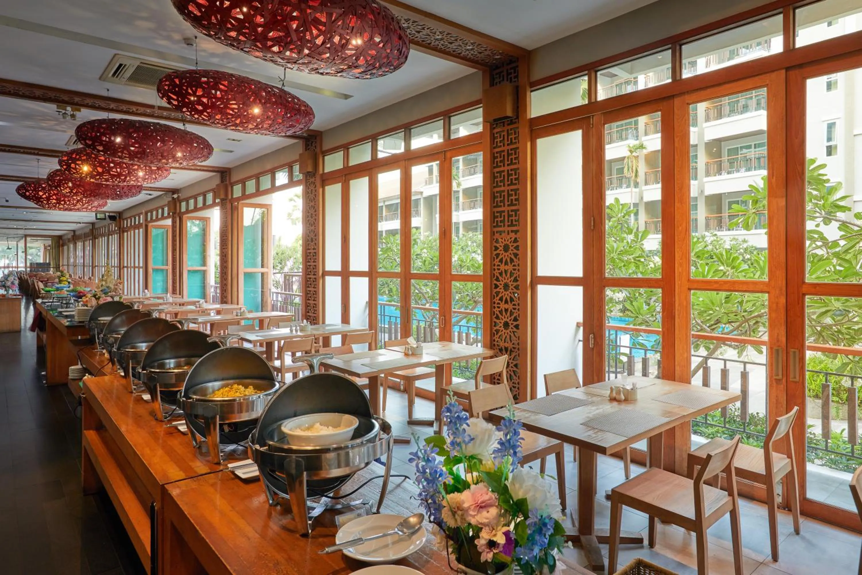 Breakfast in Welcome World Beachfront Resort