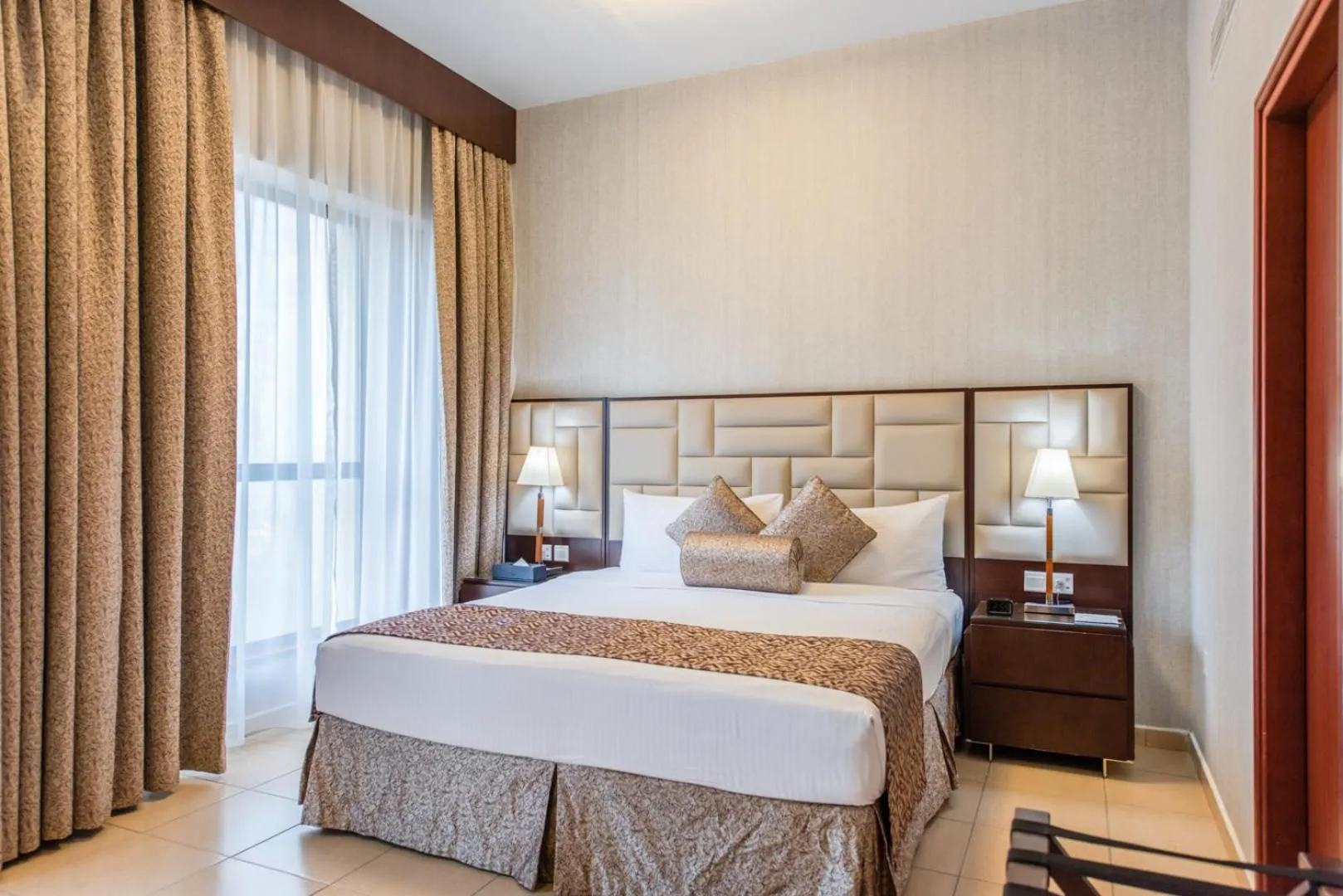 Bedroom, Bed in SUHA JBR Hotel Apartments