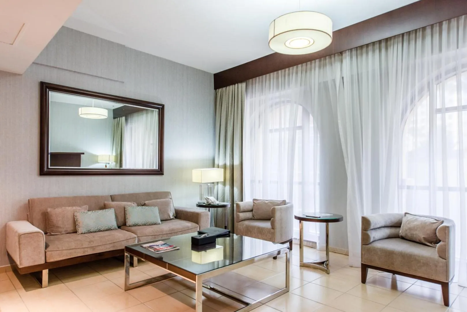 Living room in SUHA JBR Hotel Apartments