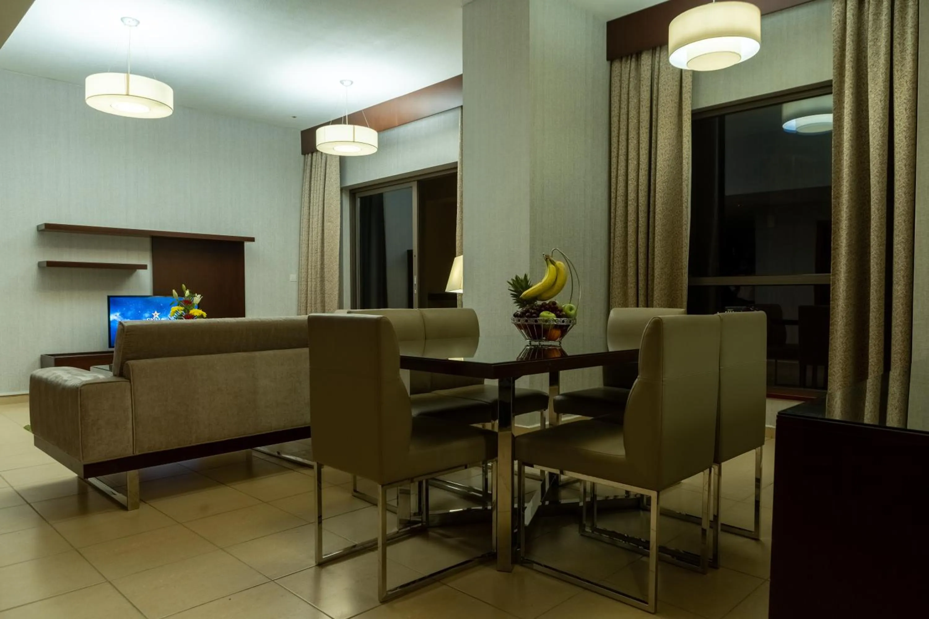 Dining area in SUHA JBR Hotel Apartments