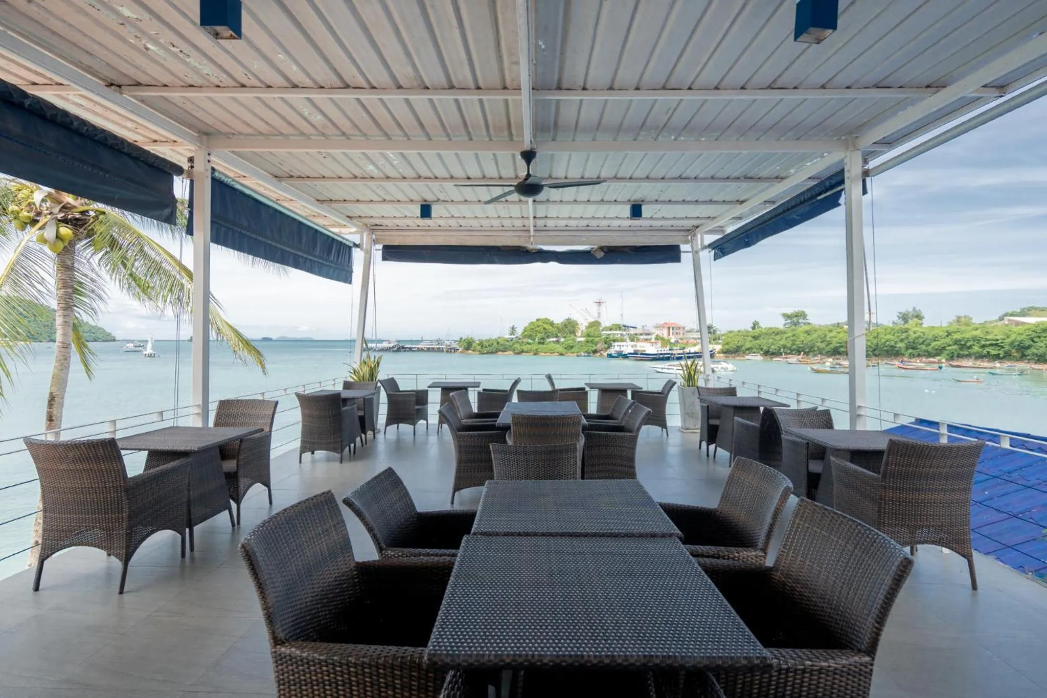 Restaurant/places to eat in Phuket Boat Quay Hotel Panwa Beach