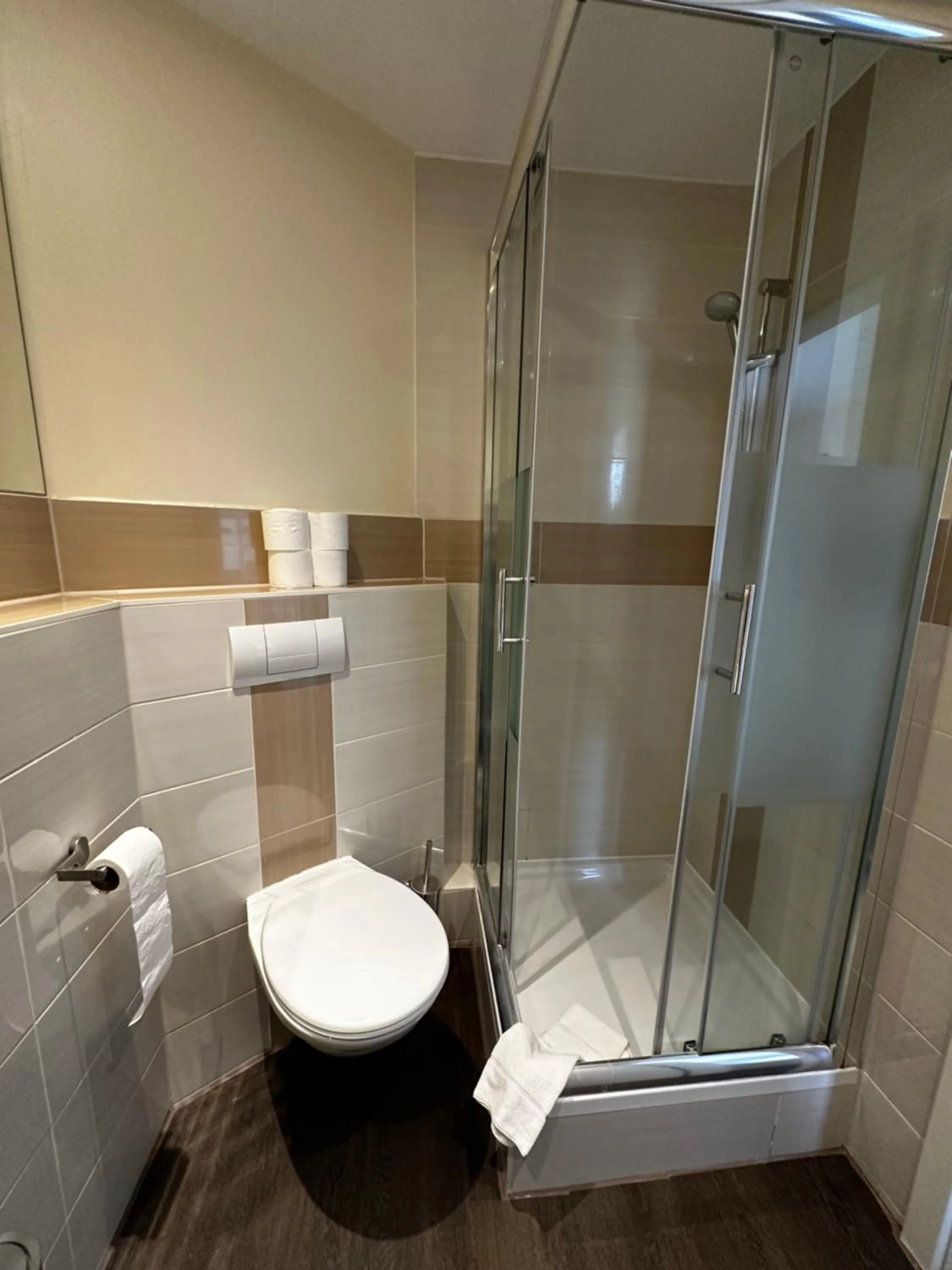 Shower in Hotel Wiggers