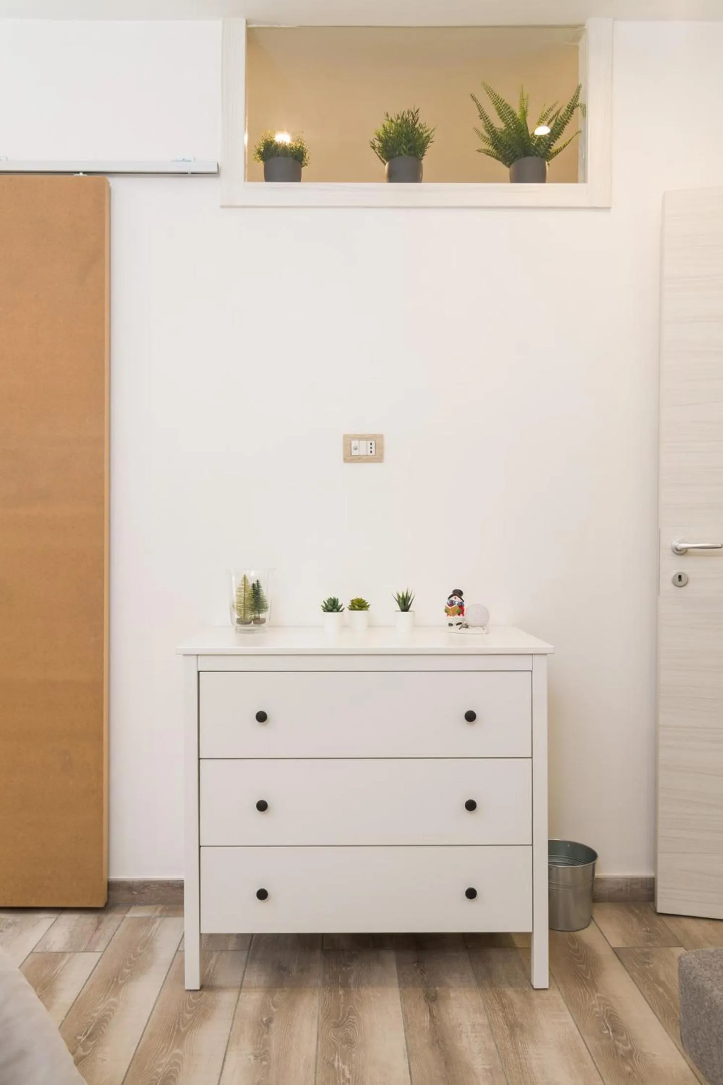 Decorative detail in Giù al Centro