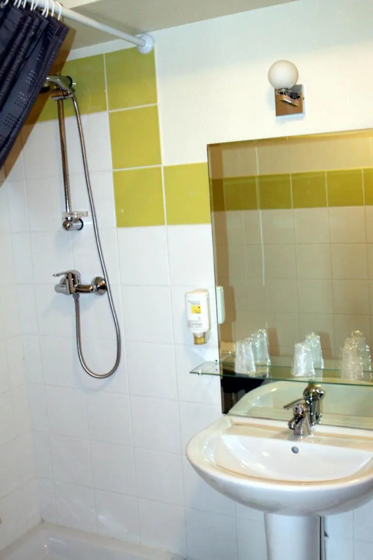 Bathroom in Résidence d'Artagnan