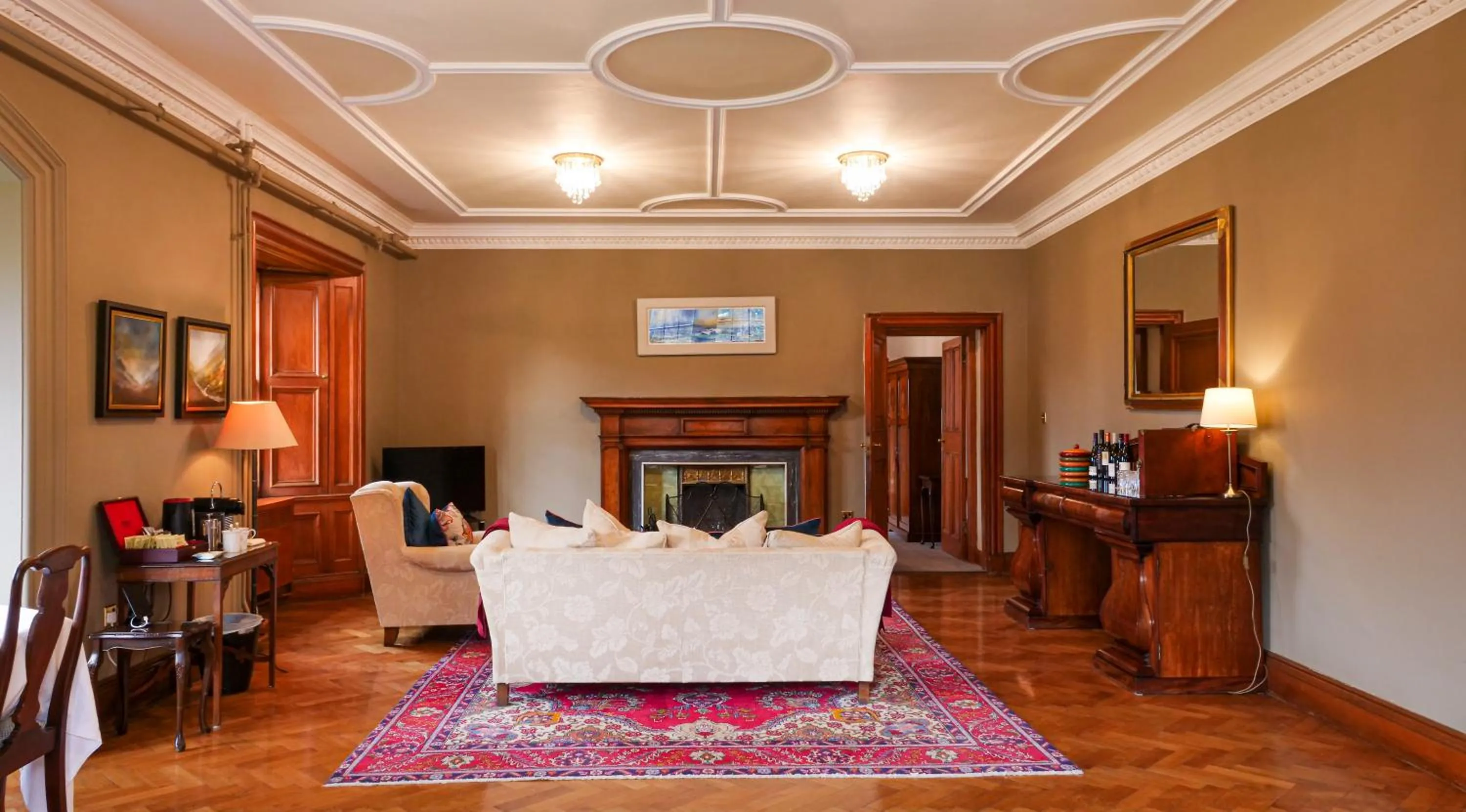 Living room in Glencoe House
