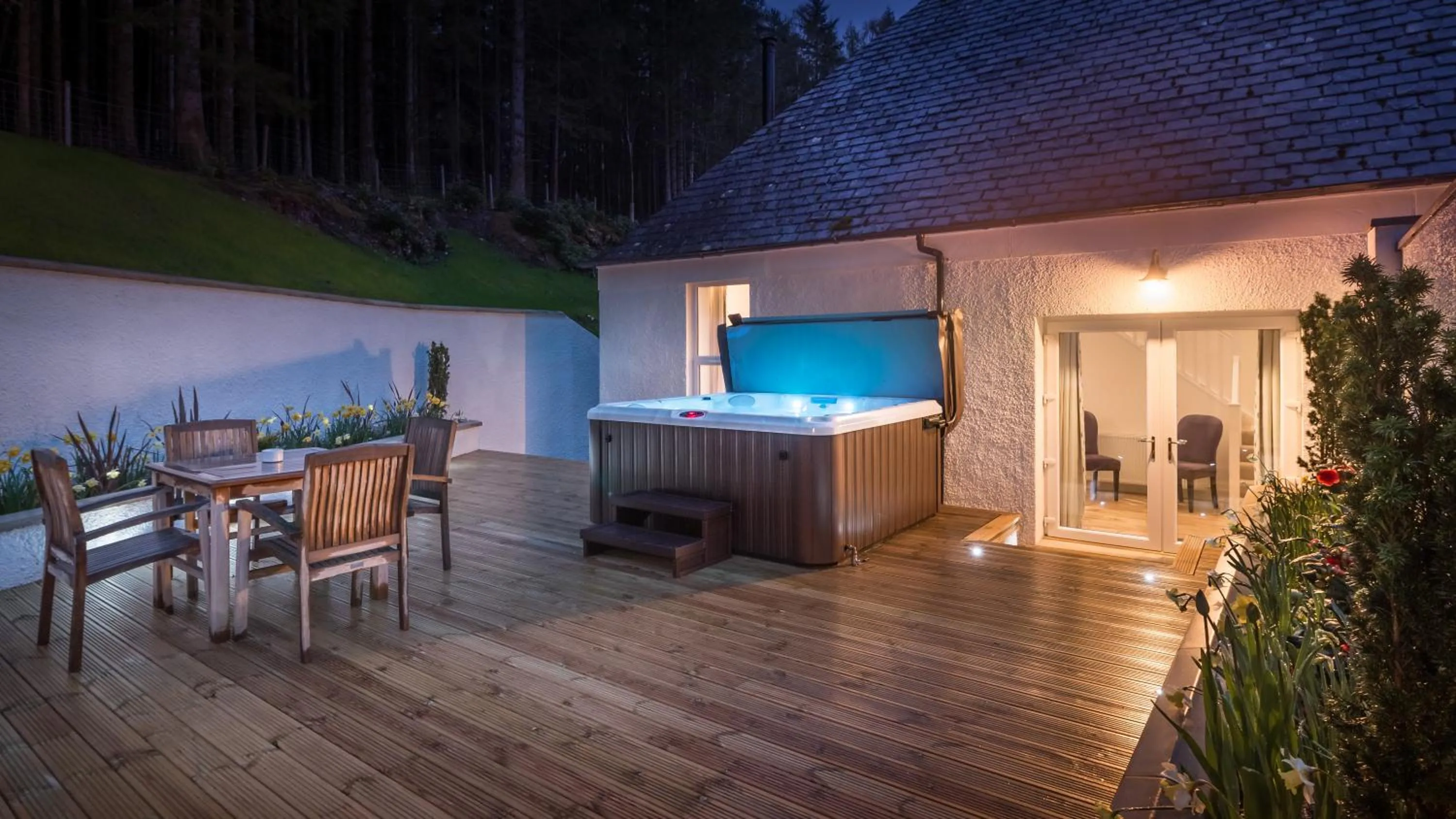 Patio in Glencoe House